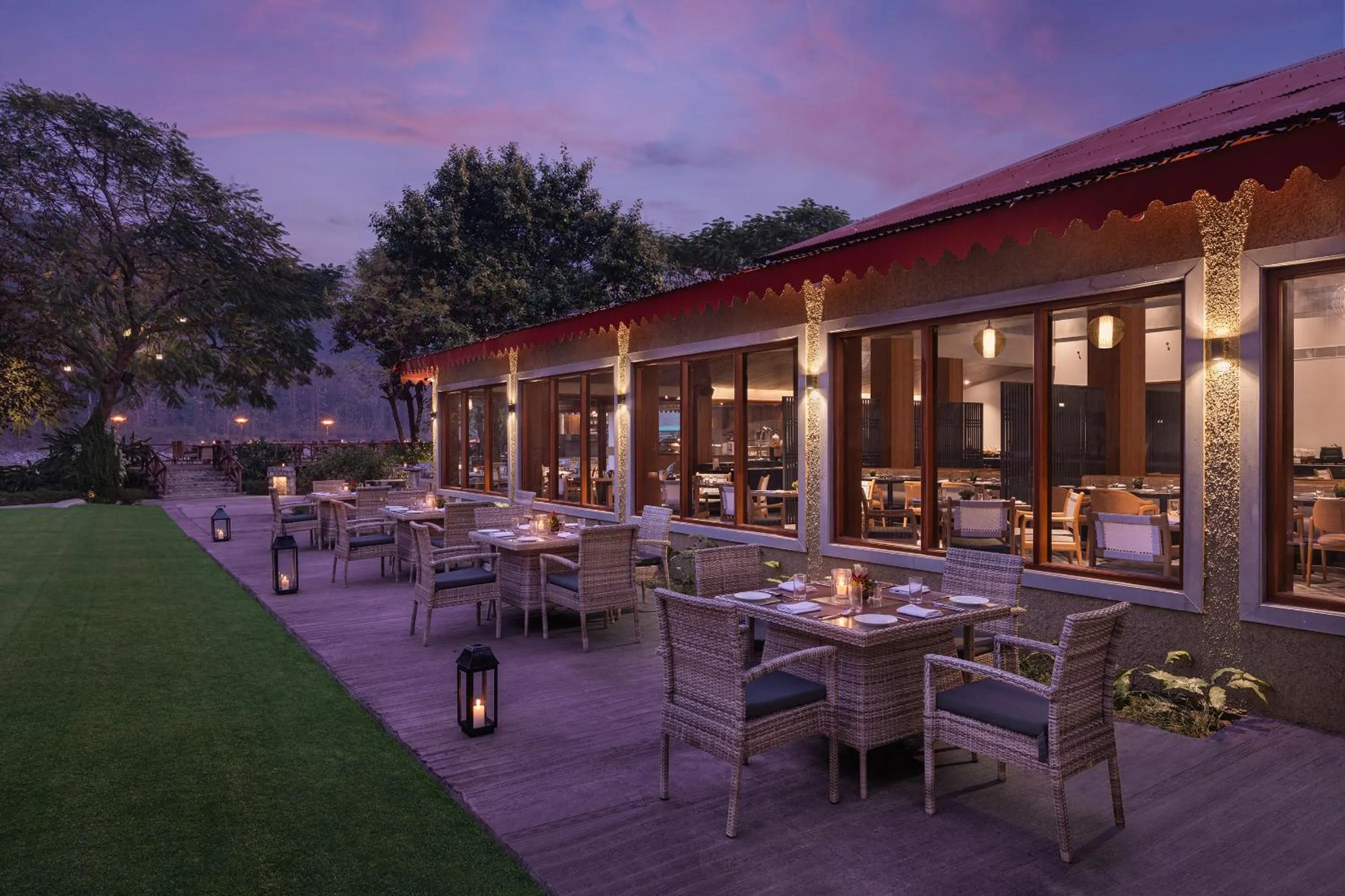 Restaurant/places to eat in The Riverview Retreat Corbett by Leisure Hotels