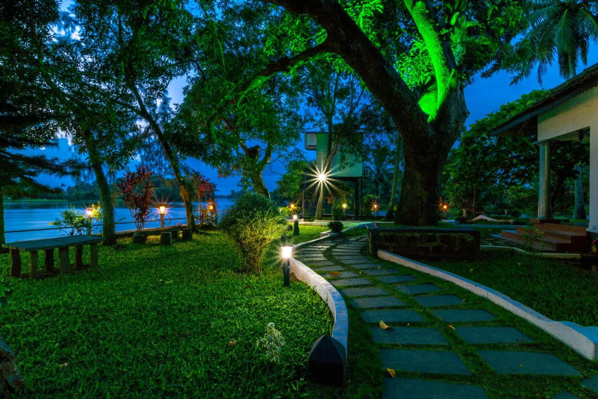 Natural landscape in Warmth Lake Haven