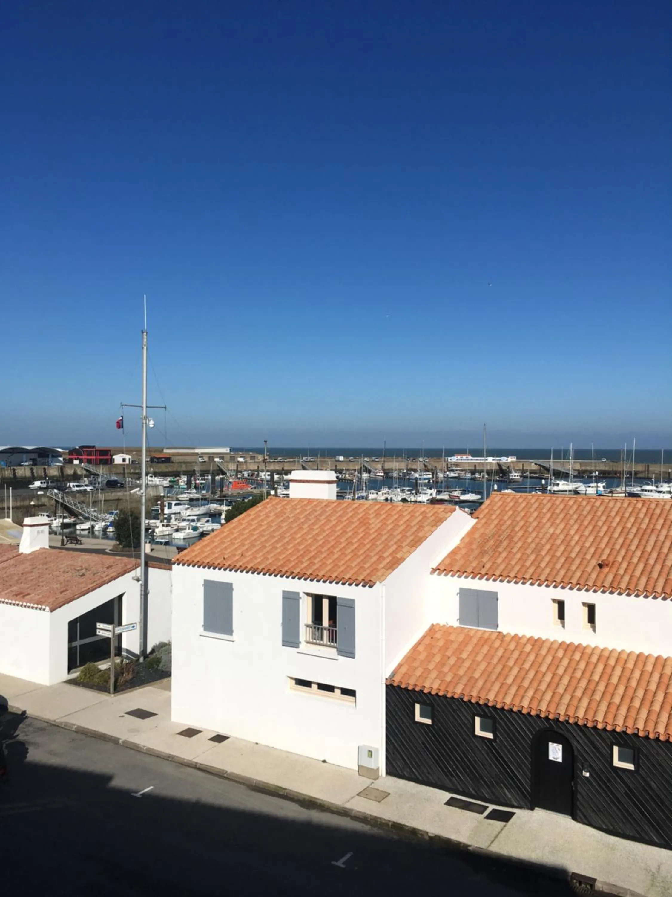 Double Room with Balcony and Sea View in Hotel Bord A Bord