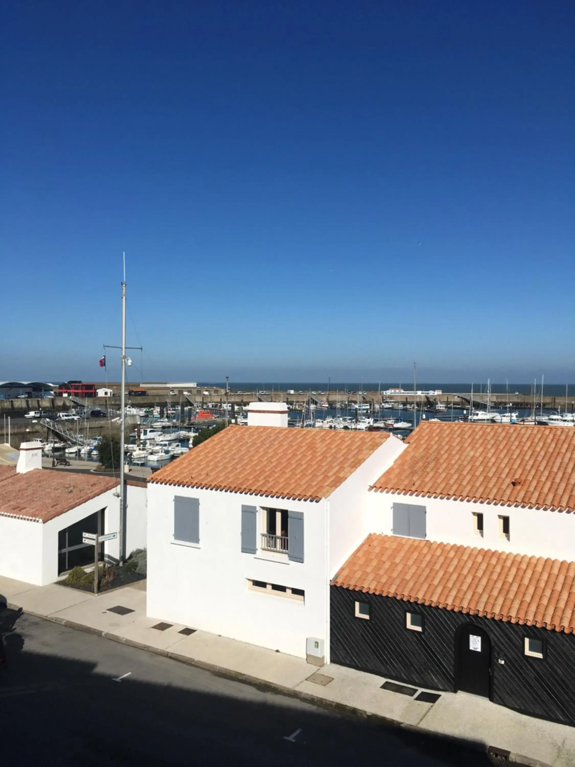 Double Room with Balcony and Sea View in Hotel Bord A Bord Double Room with Balcony and Sea View in Hotel Bord A Bord