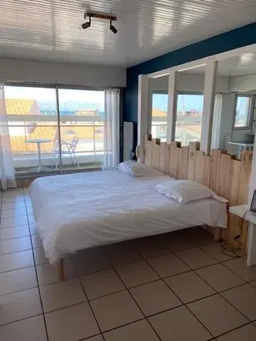 Superior Double or Twin Room with Sea View in Hotel Bord A Bord Superior Double or Twin Room with Sea View in Hotel Bord A Bord