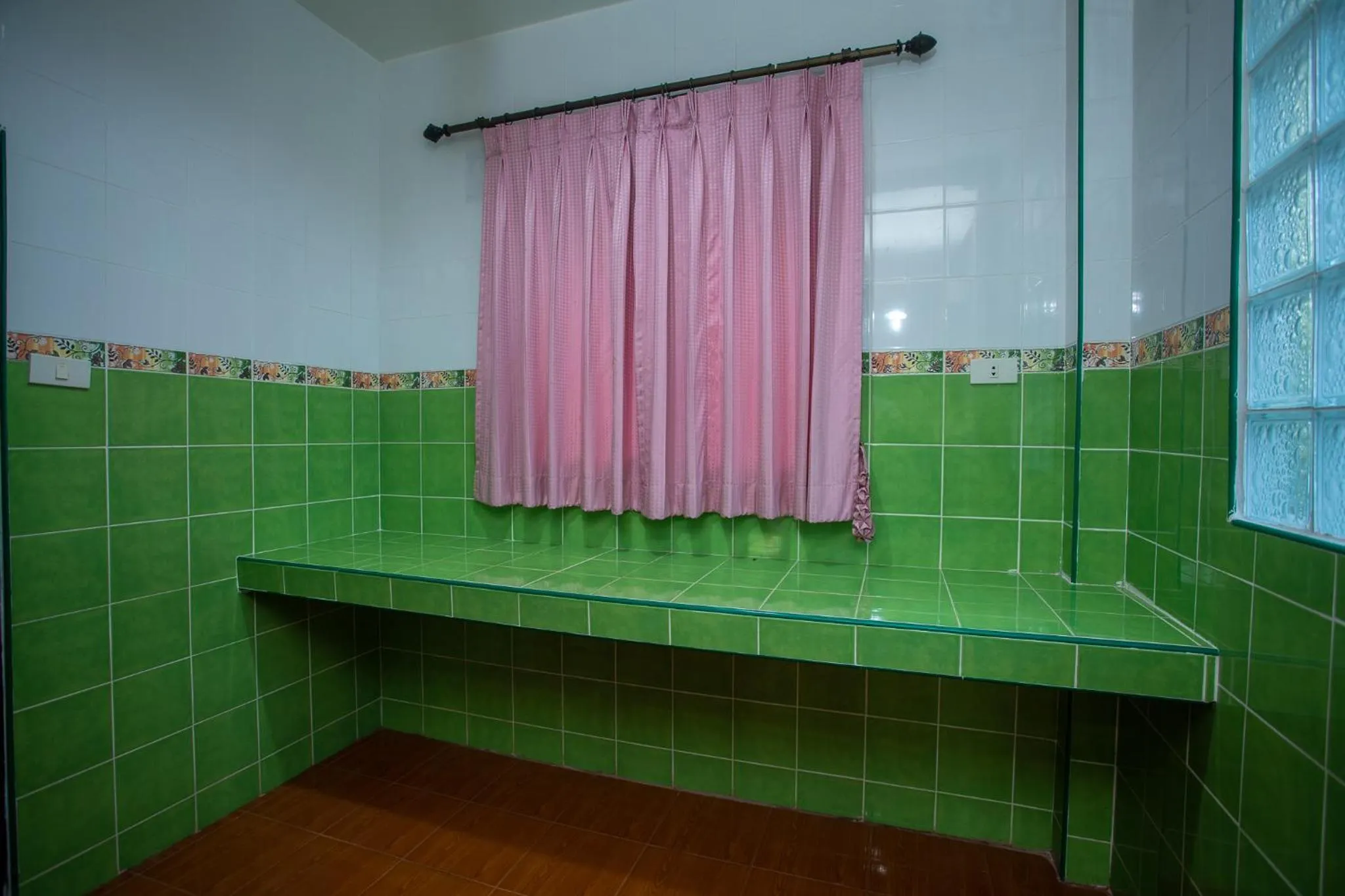 Photo of the whole room in Rung Arun Resort