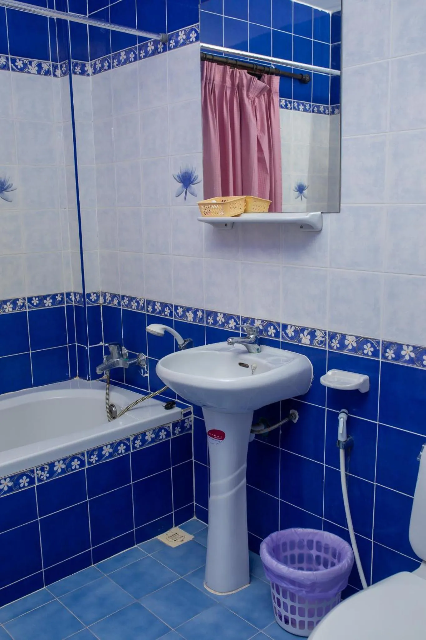 Bathroom in Rung Arun Resort