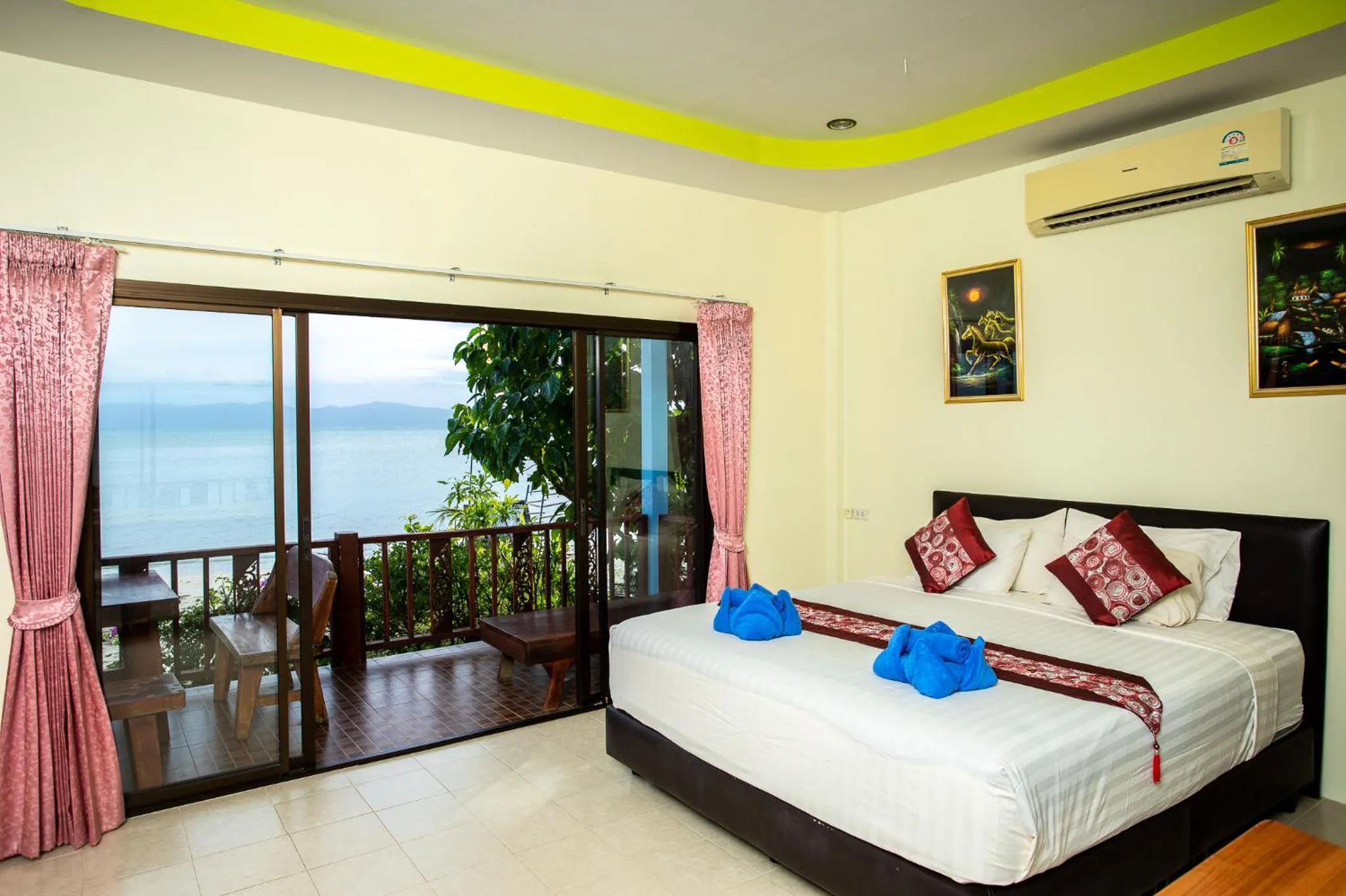 Bedroom, Bed in Rung Arun Resort