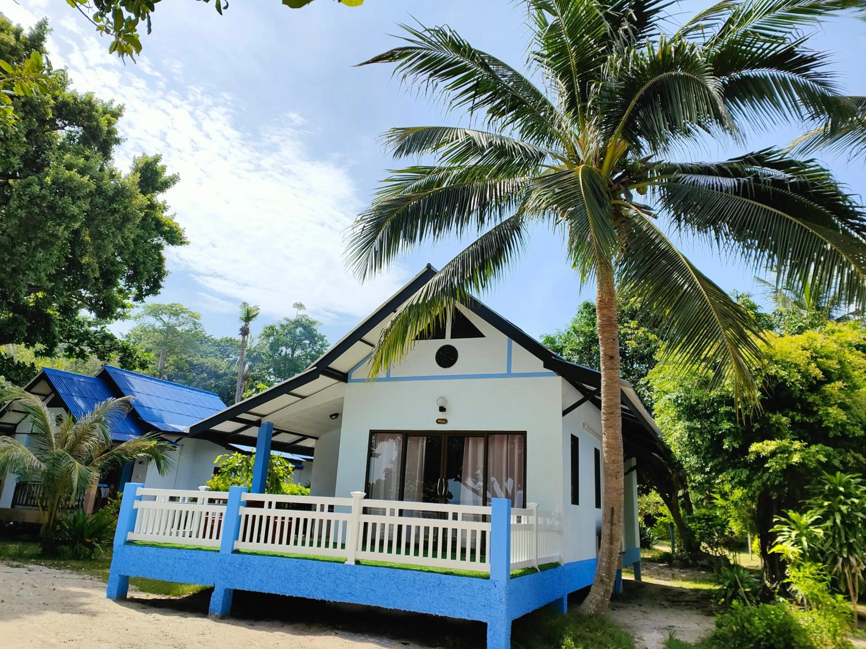 Property building in Rung Arun Resort