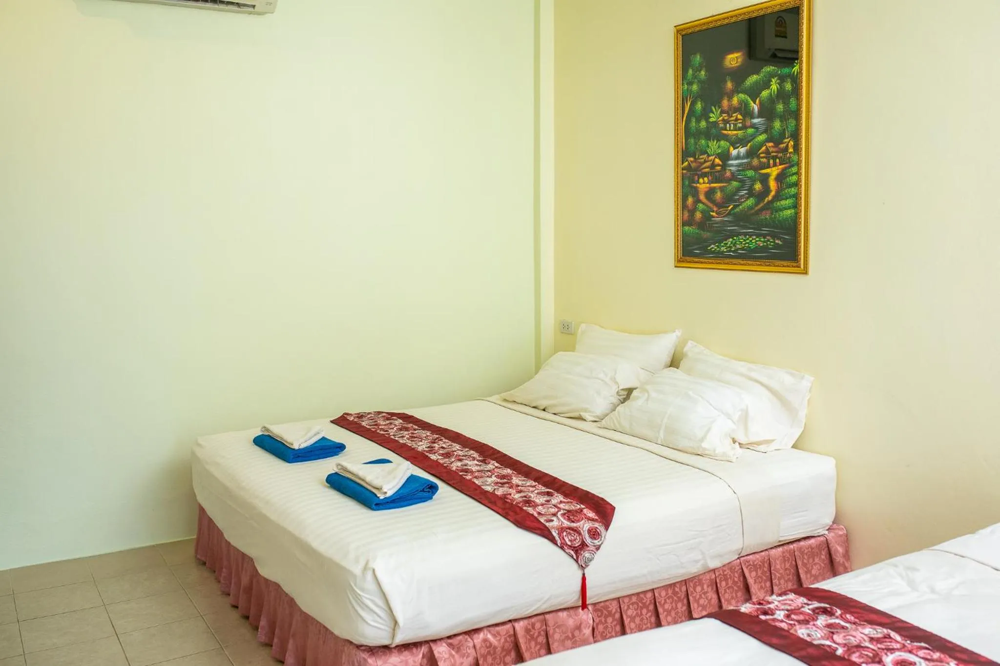 Bed in Rung Arun Resort