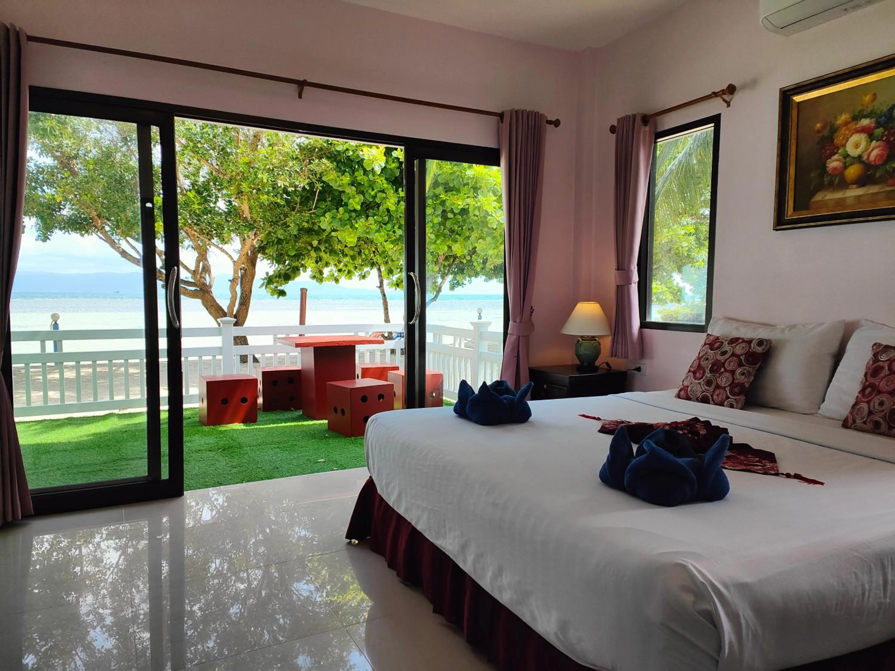 Bedroom, Bed in Rung Arun Resort