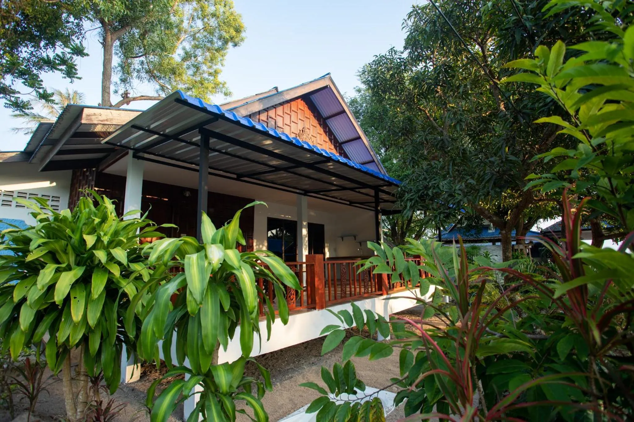 Property building in Rung Arun Resort