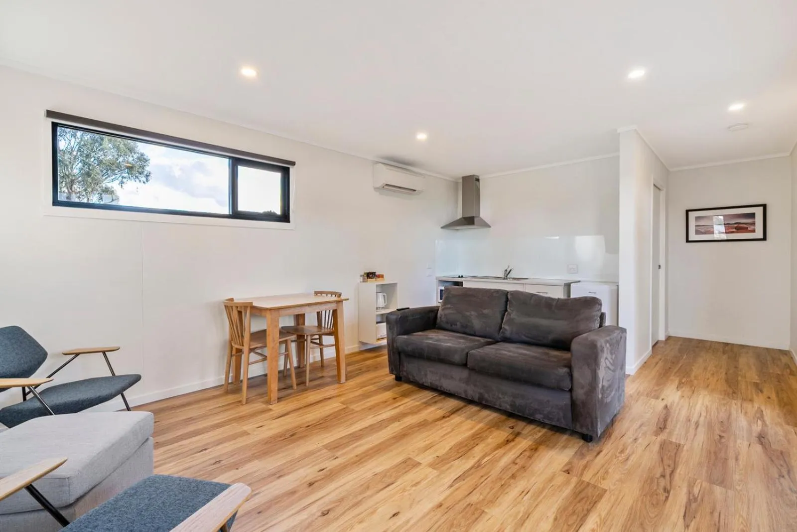 Swansea Beach Chalets