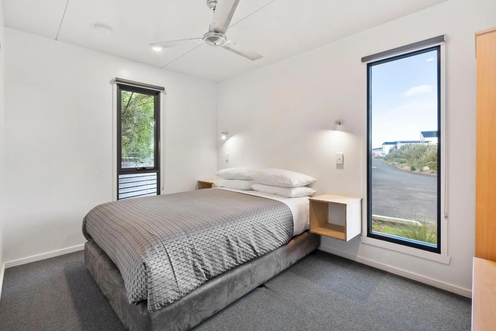 Bed in Swansea Beach Chalets