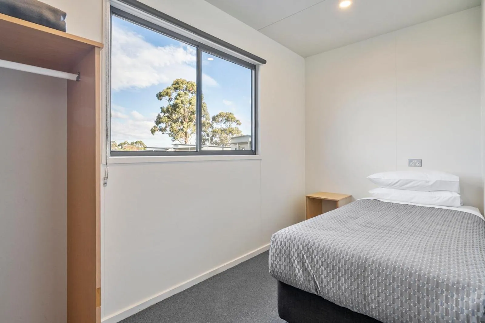 Bed in Swansea Beach Chalets