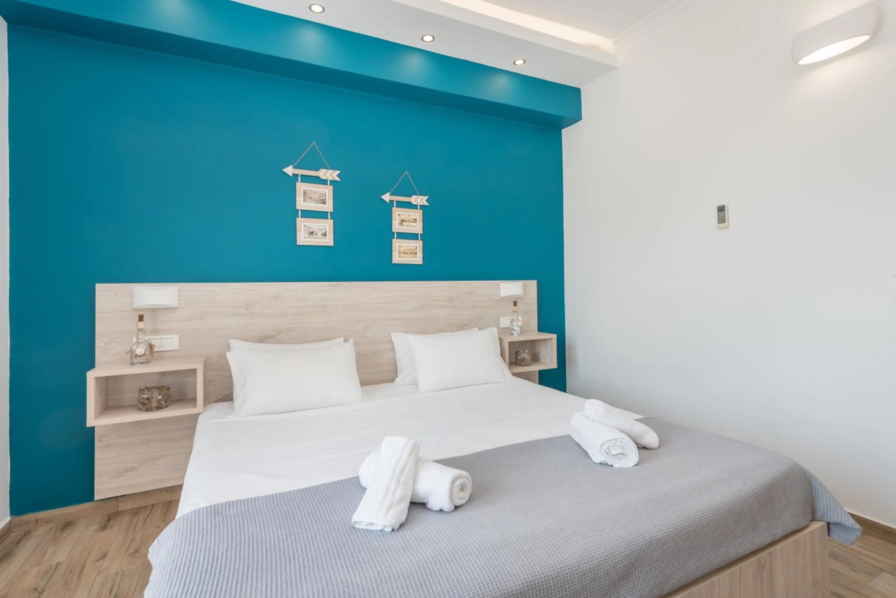 Stathis Studios I
