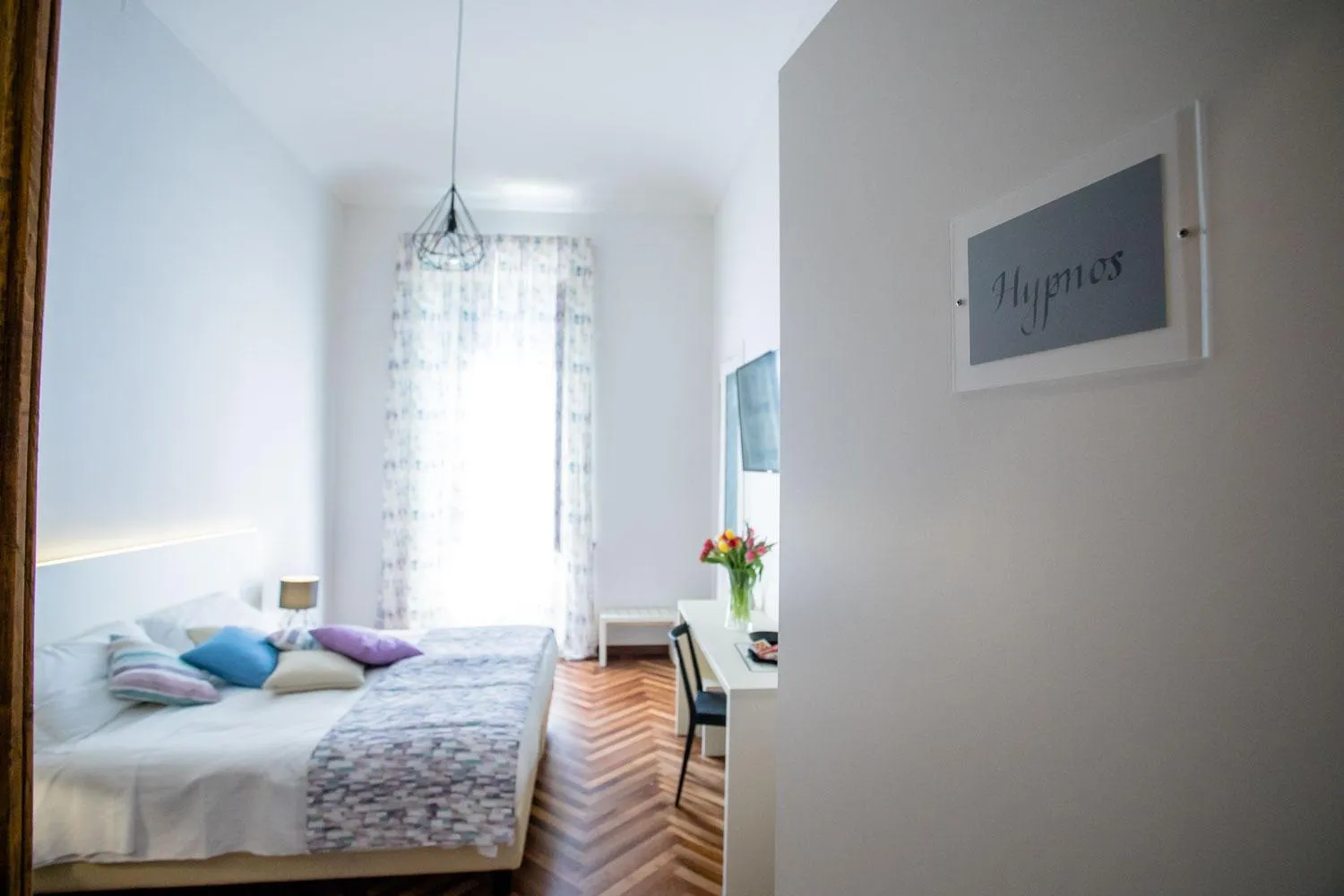 Photo of the whole room, Bed in Maison Rêve Torino Centro