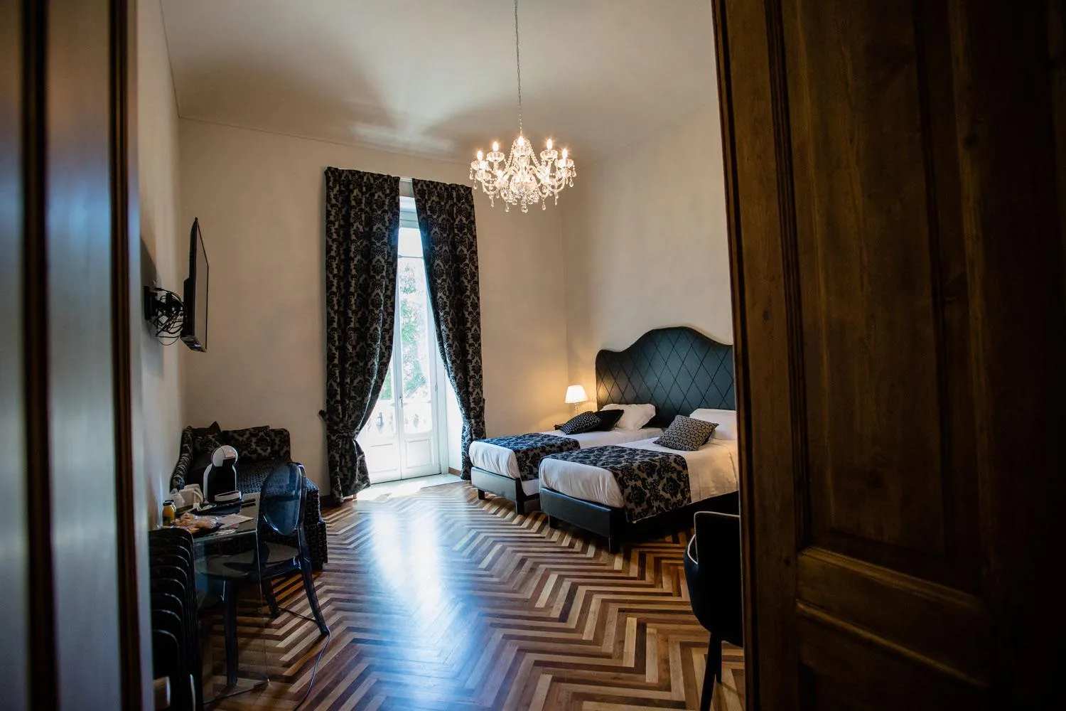 Photo of the whole room, Bed in Maison Rêve Torino Centro