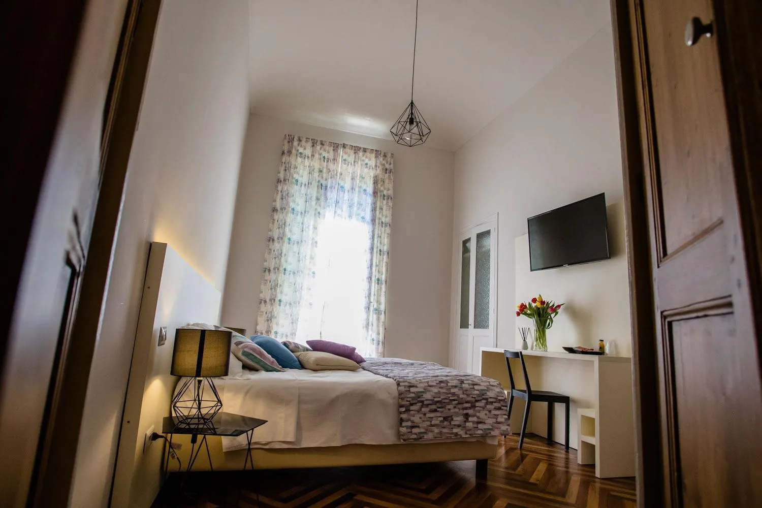 Photo of the whole room, Bed in Maison Rêve Torino Centro