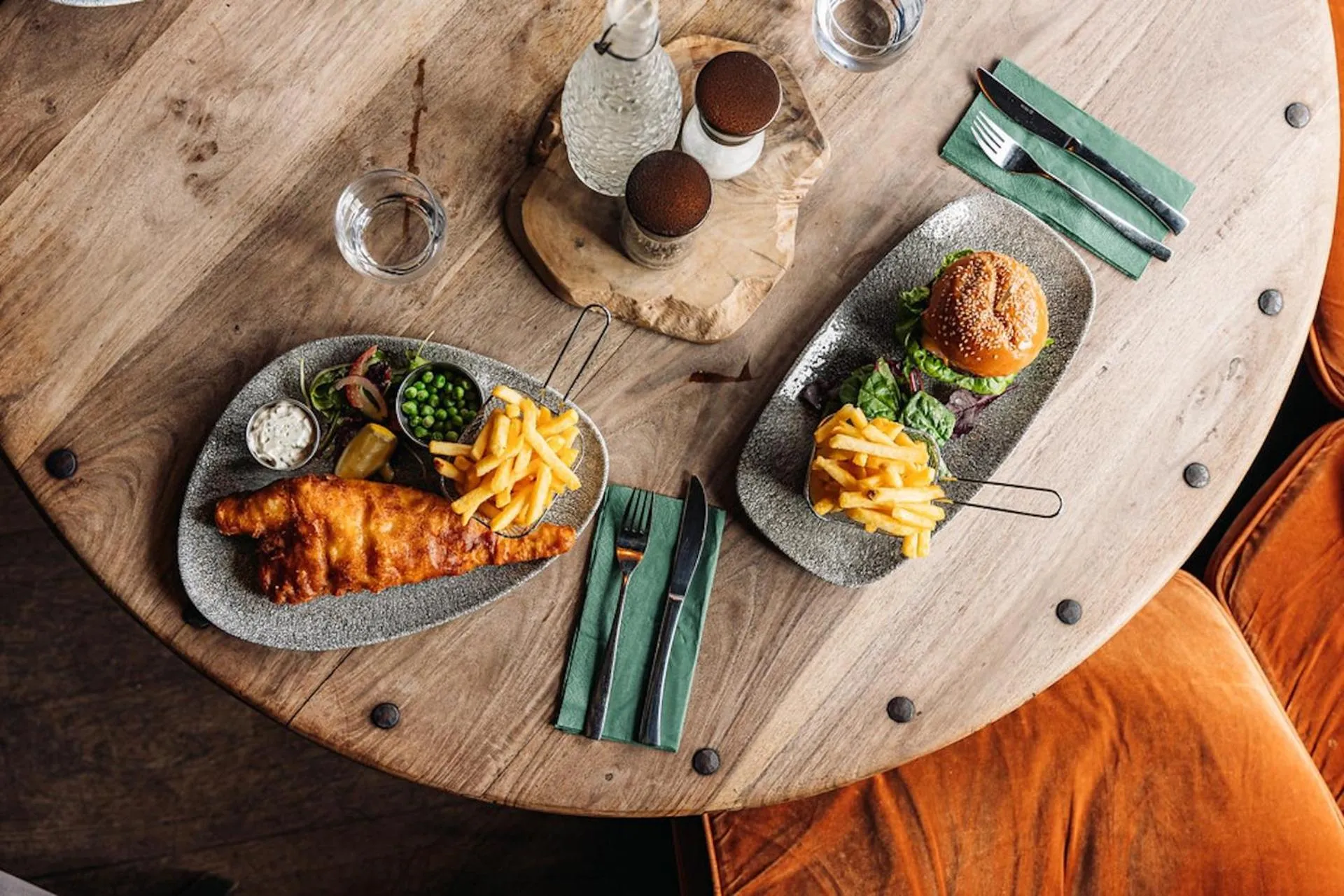 Food and drinks in The Bull Hotel