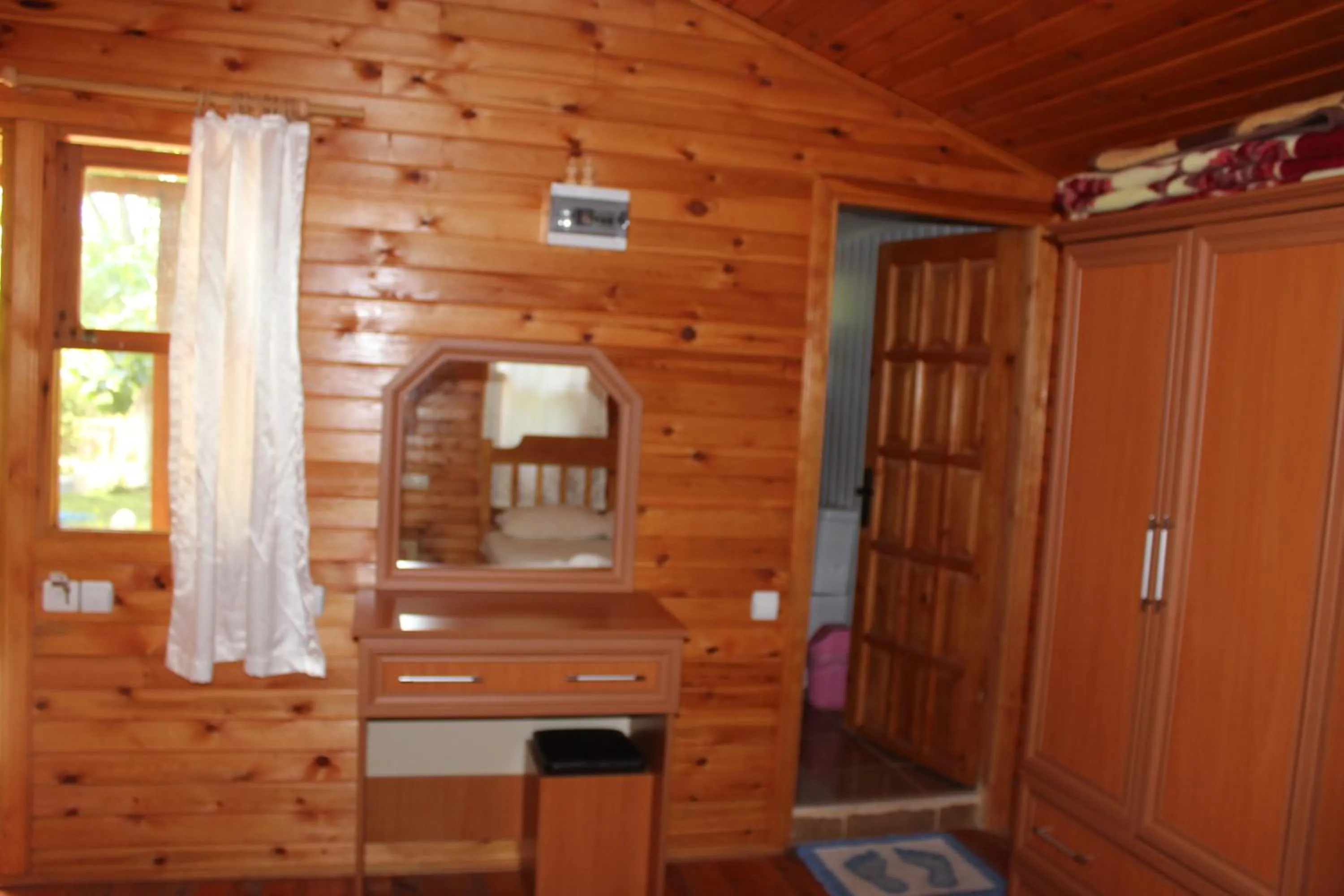 wardrobe in Duran Bungalow