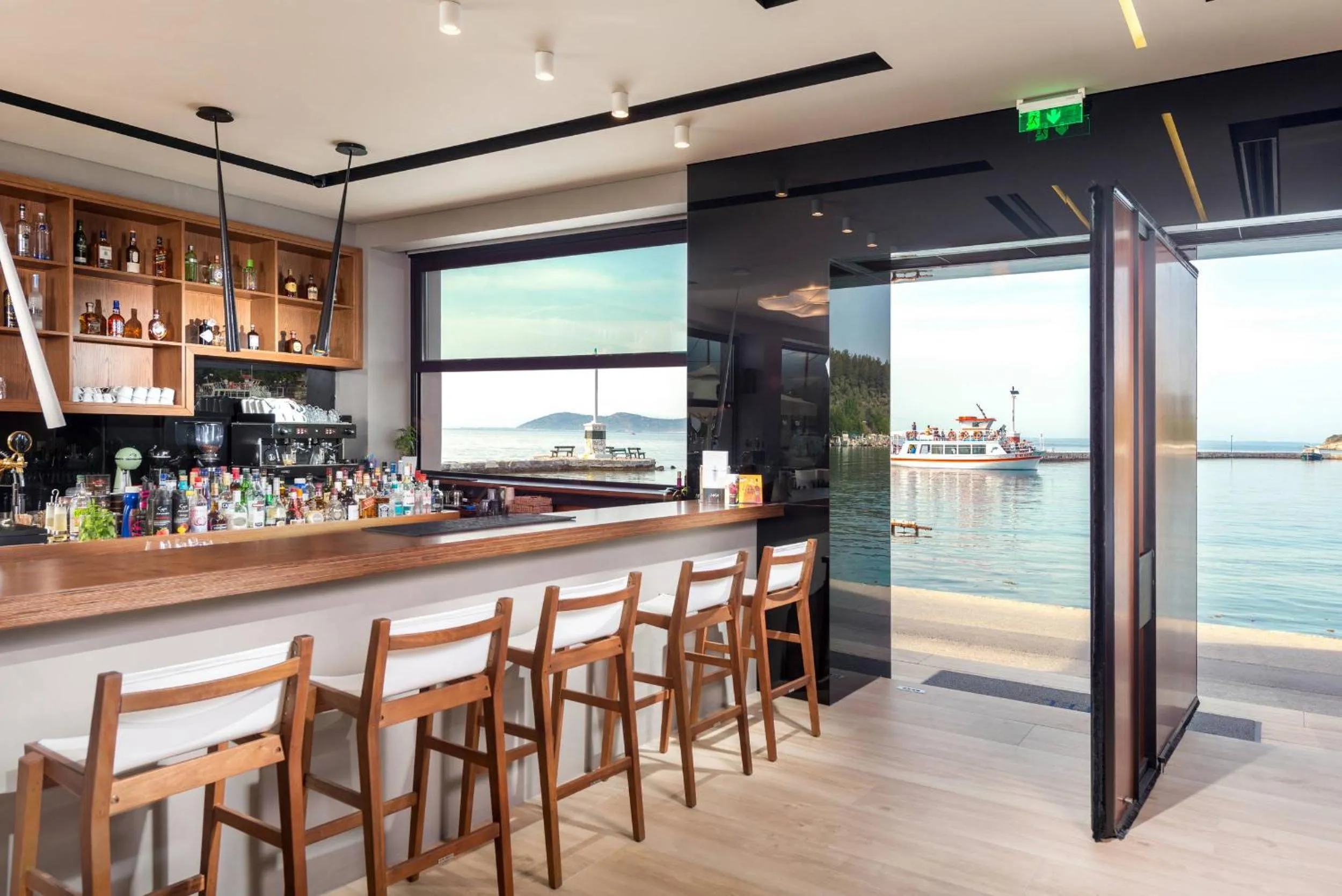 Lounge or bar in Angelica Hotel