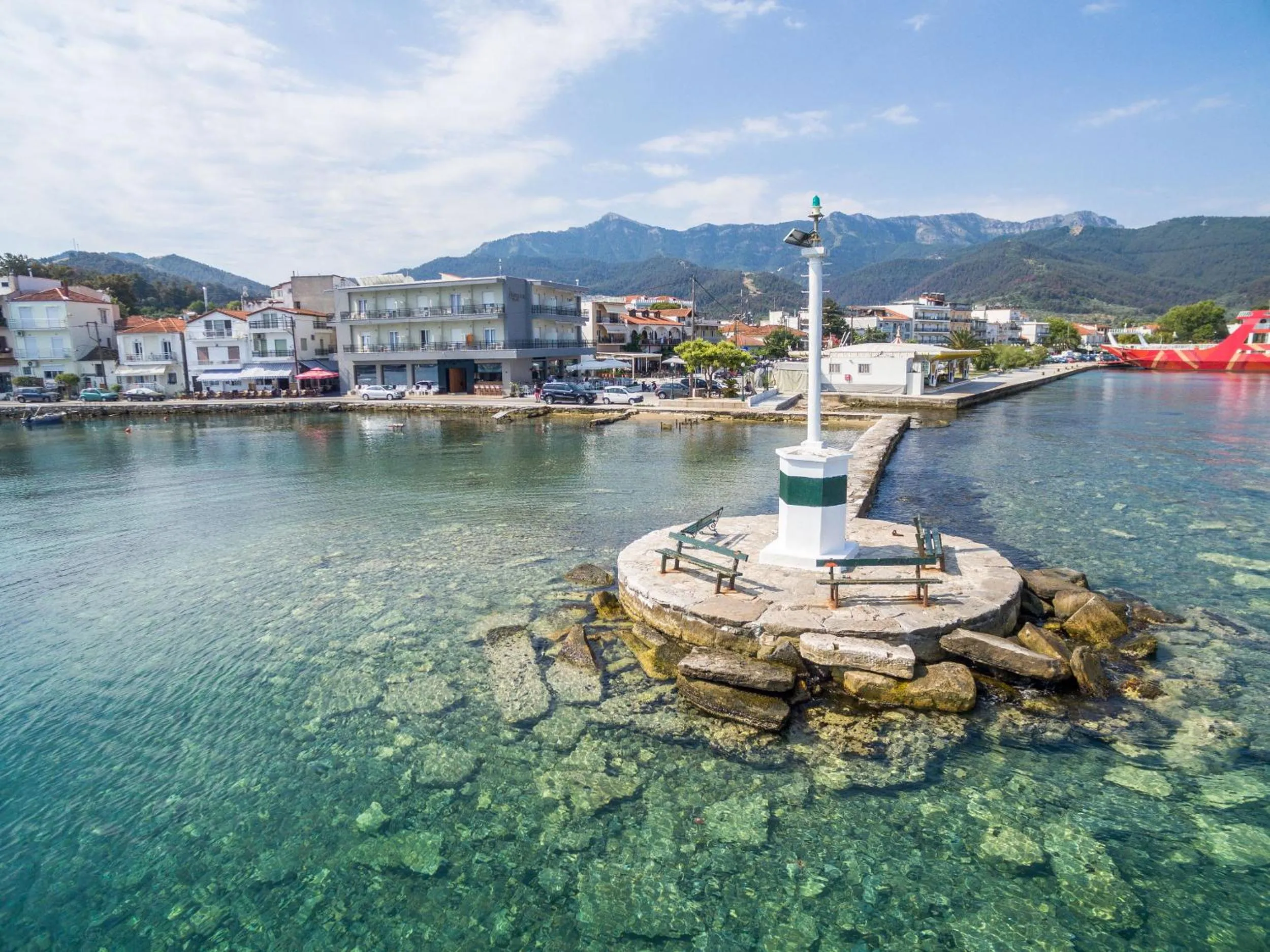 Nearby landmark in Angelica Hotel