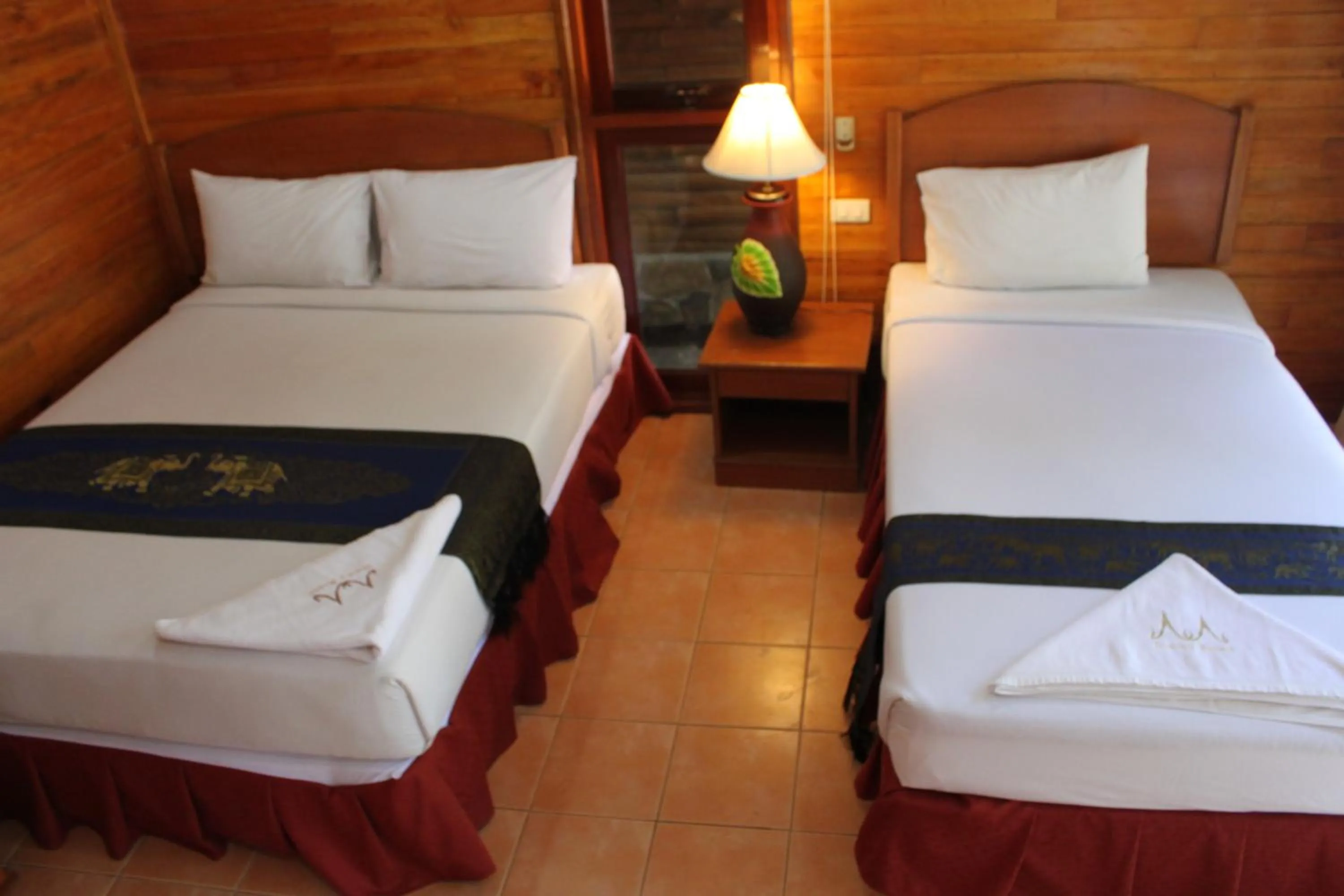 Bedroom, Bed in Tommy Resort