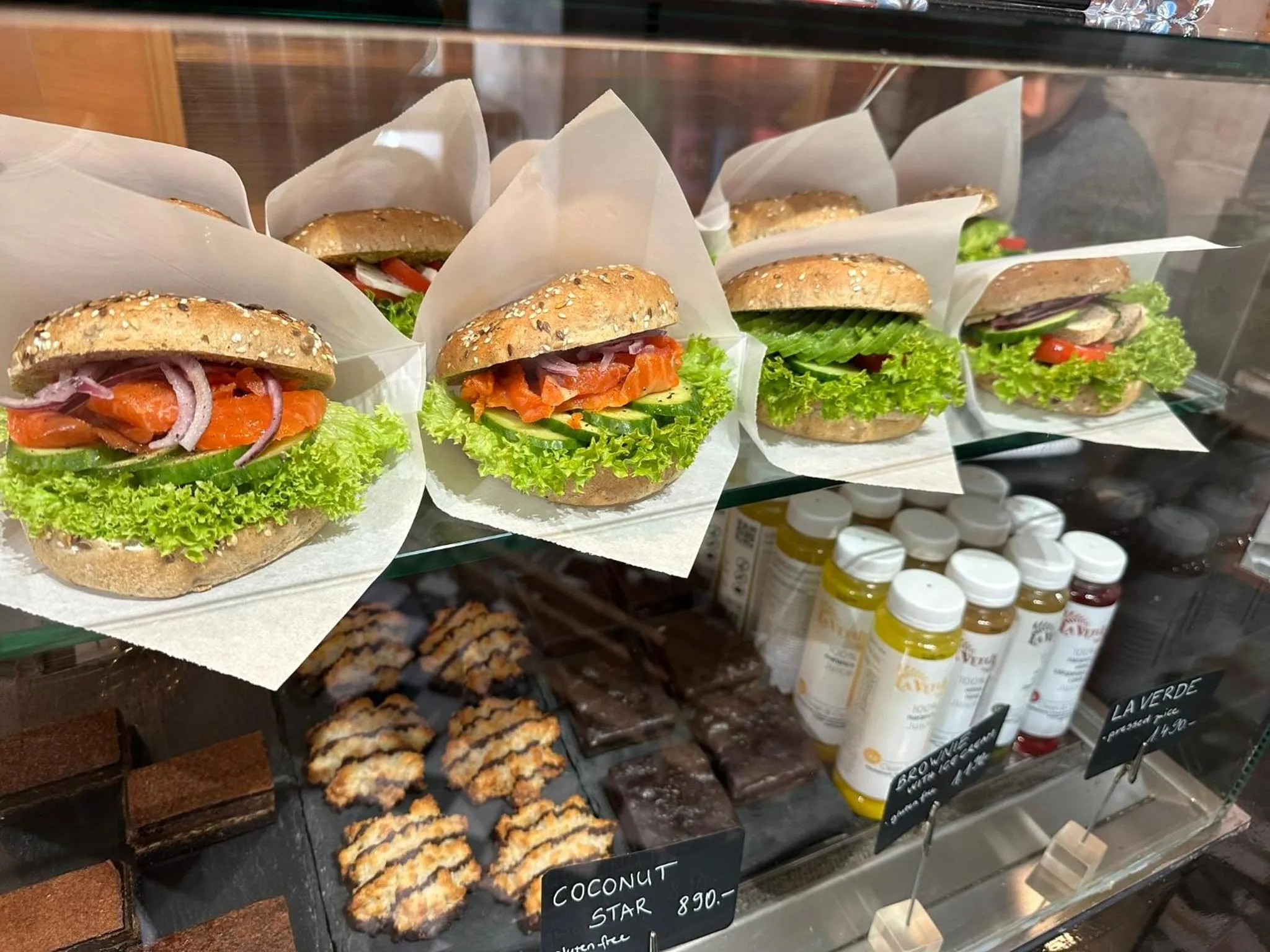 Breakfast in Broadway Guesthouse