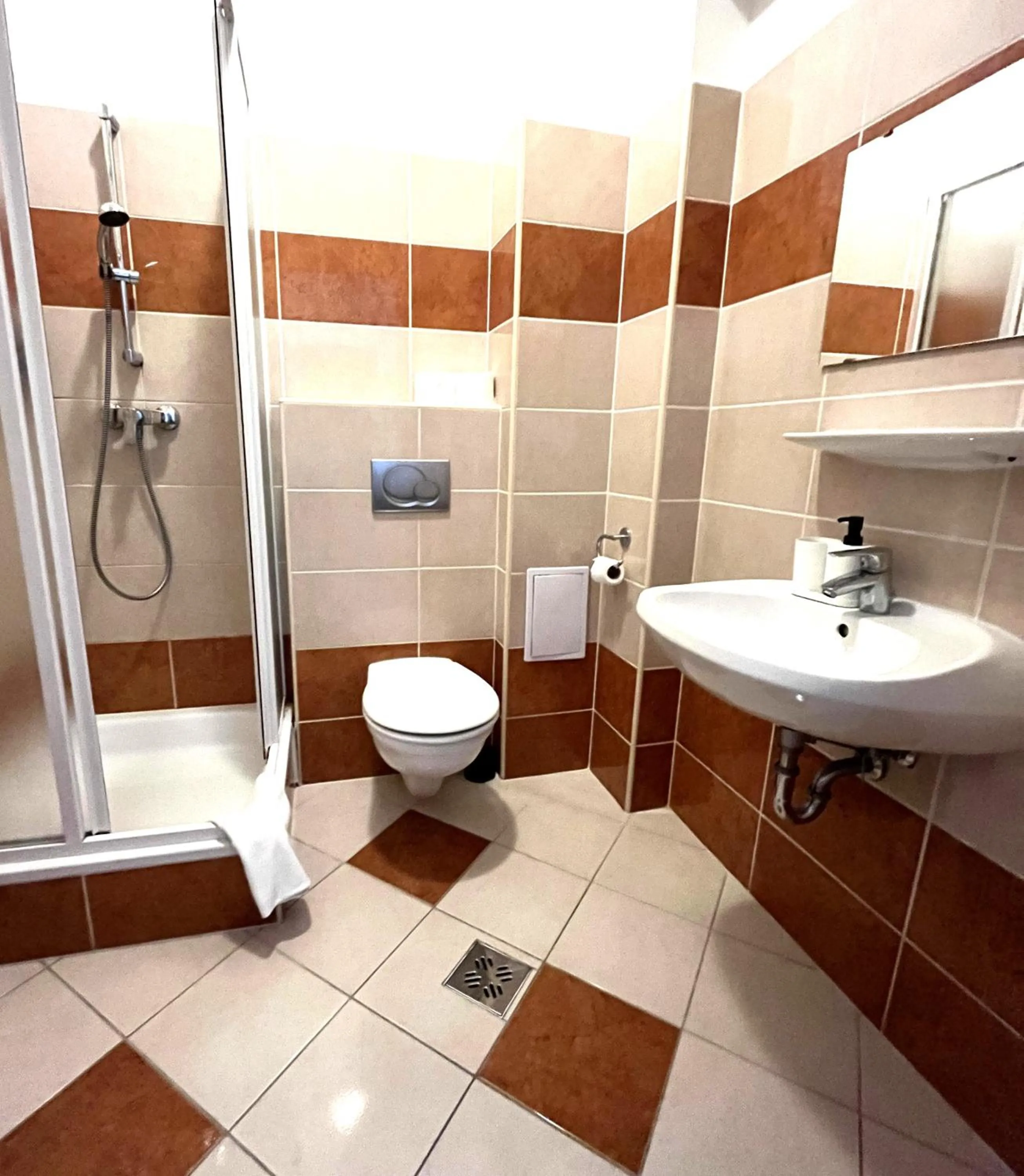 Bathroom in Broadway City Guesthouse