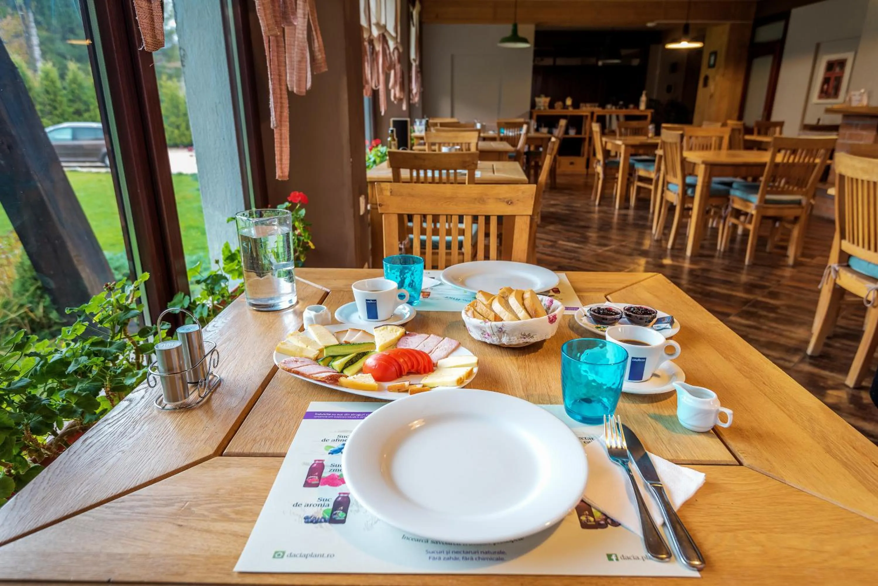 Restaurant/places to eat in Casa Muntelui