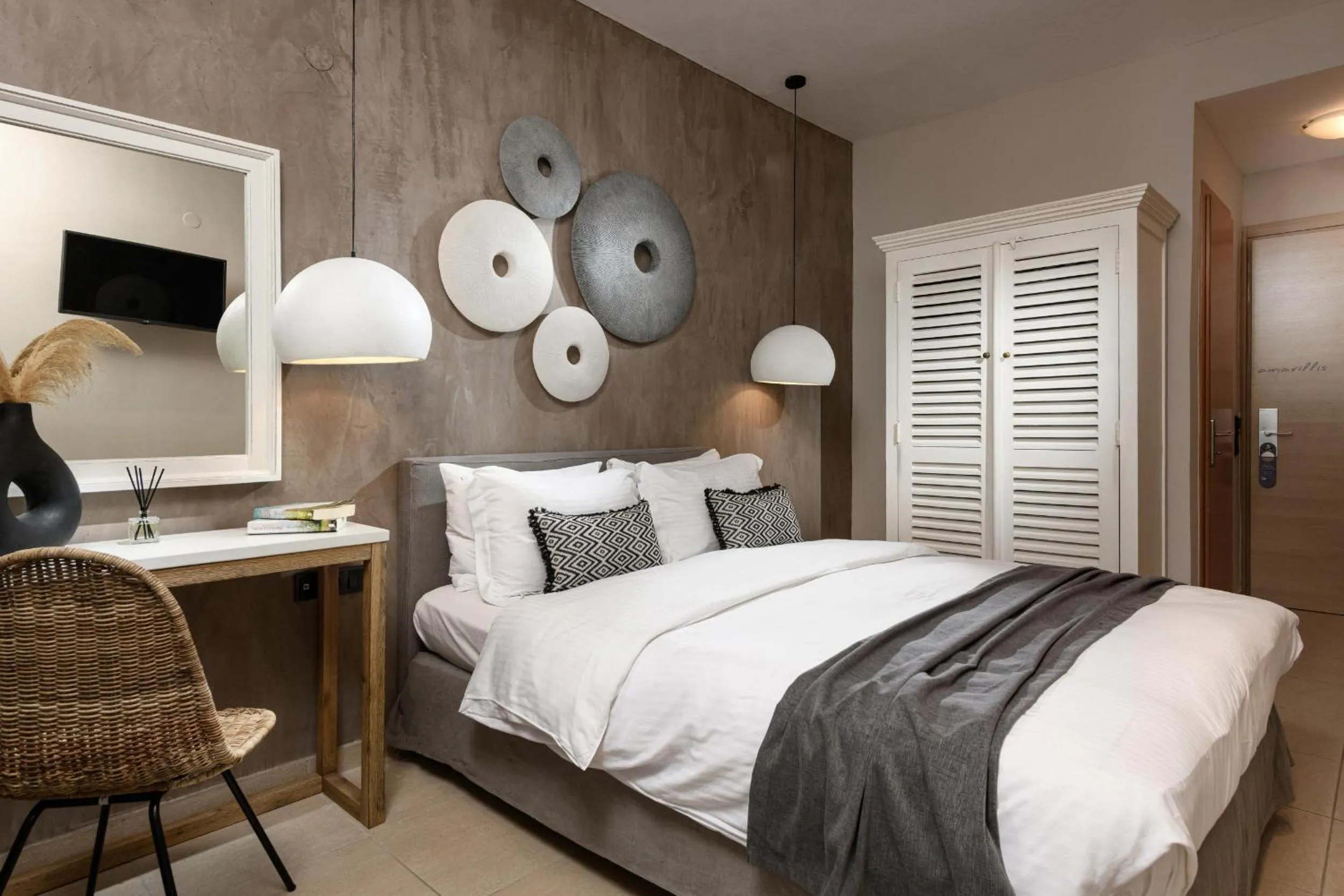 Bed in Nikoleta Luxury Villa