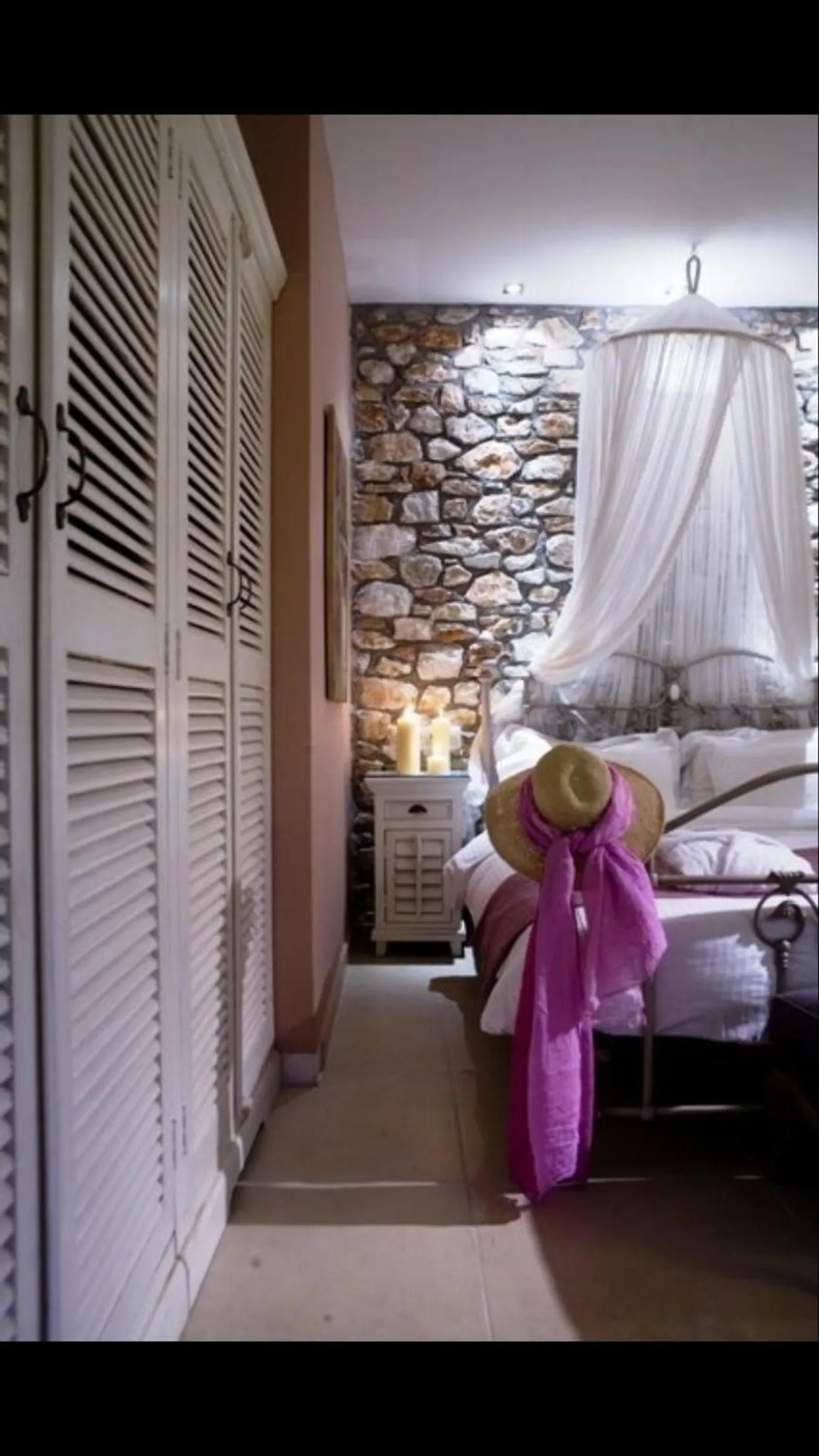 Bed in Nikoleta Luxury Villa