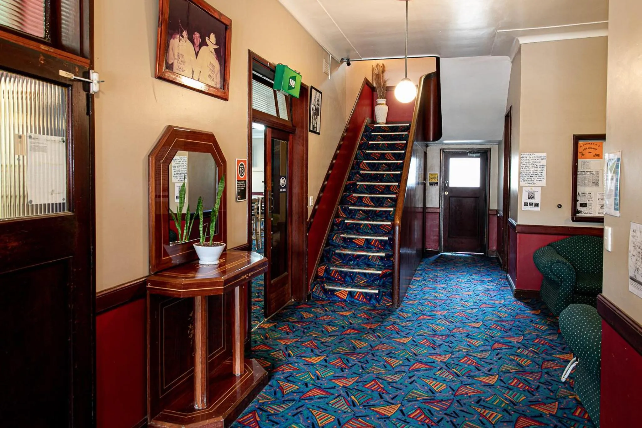 Bank Hotel Dungog