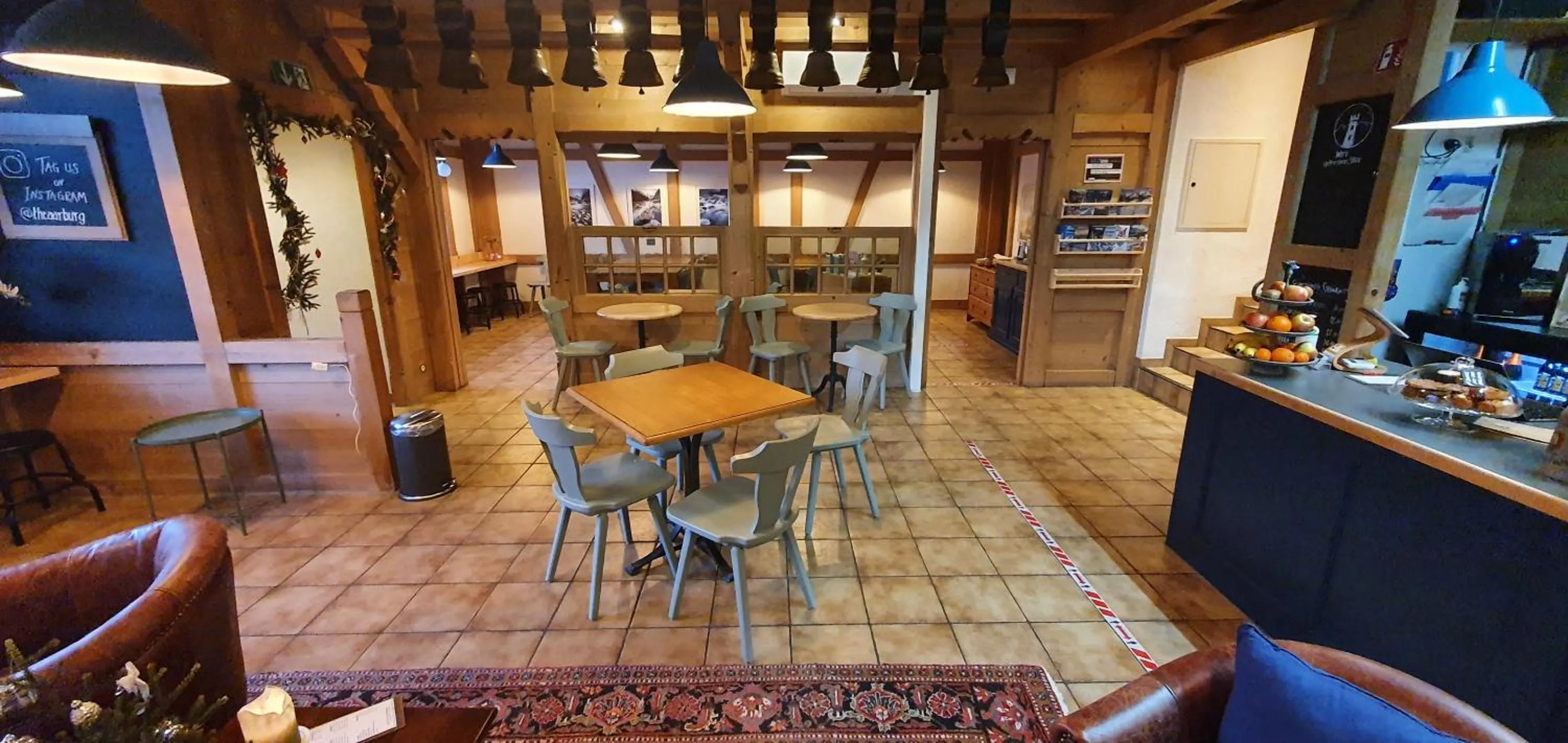 Restaurant/places to eat in The Aarburg Hotel & Café