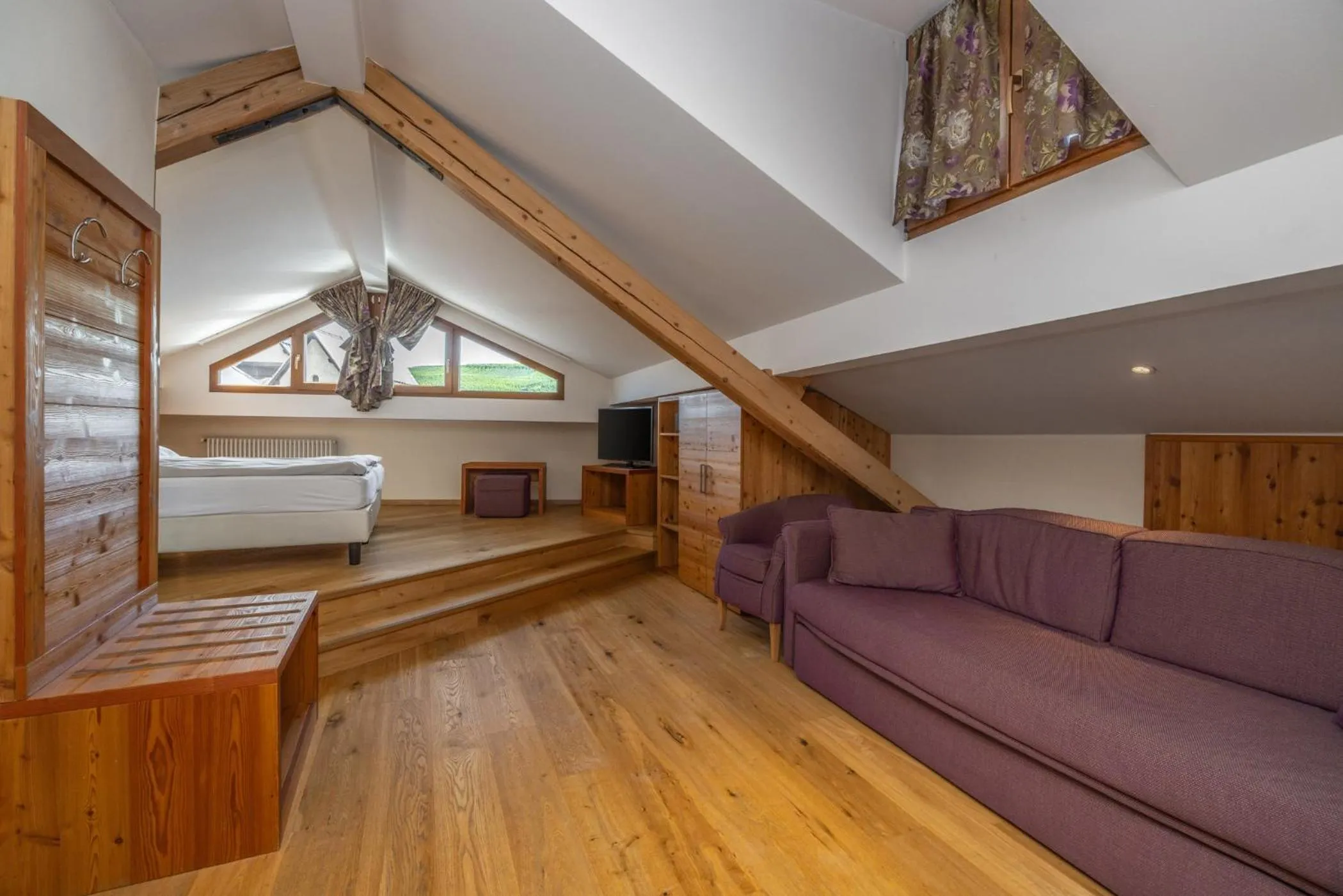 Photo of the whole room in Albergo Tuenno