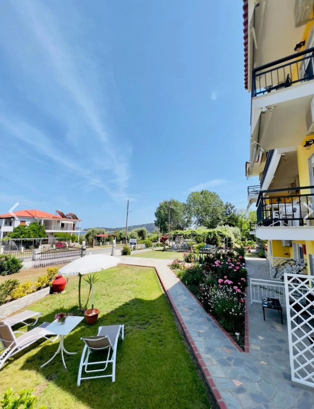 Property building in House Elena