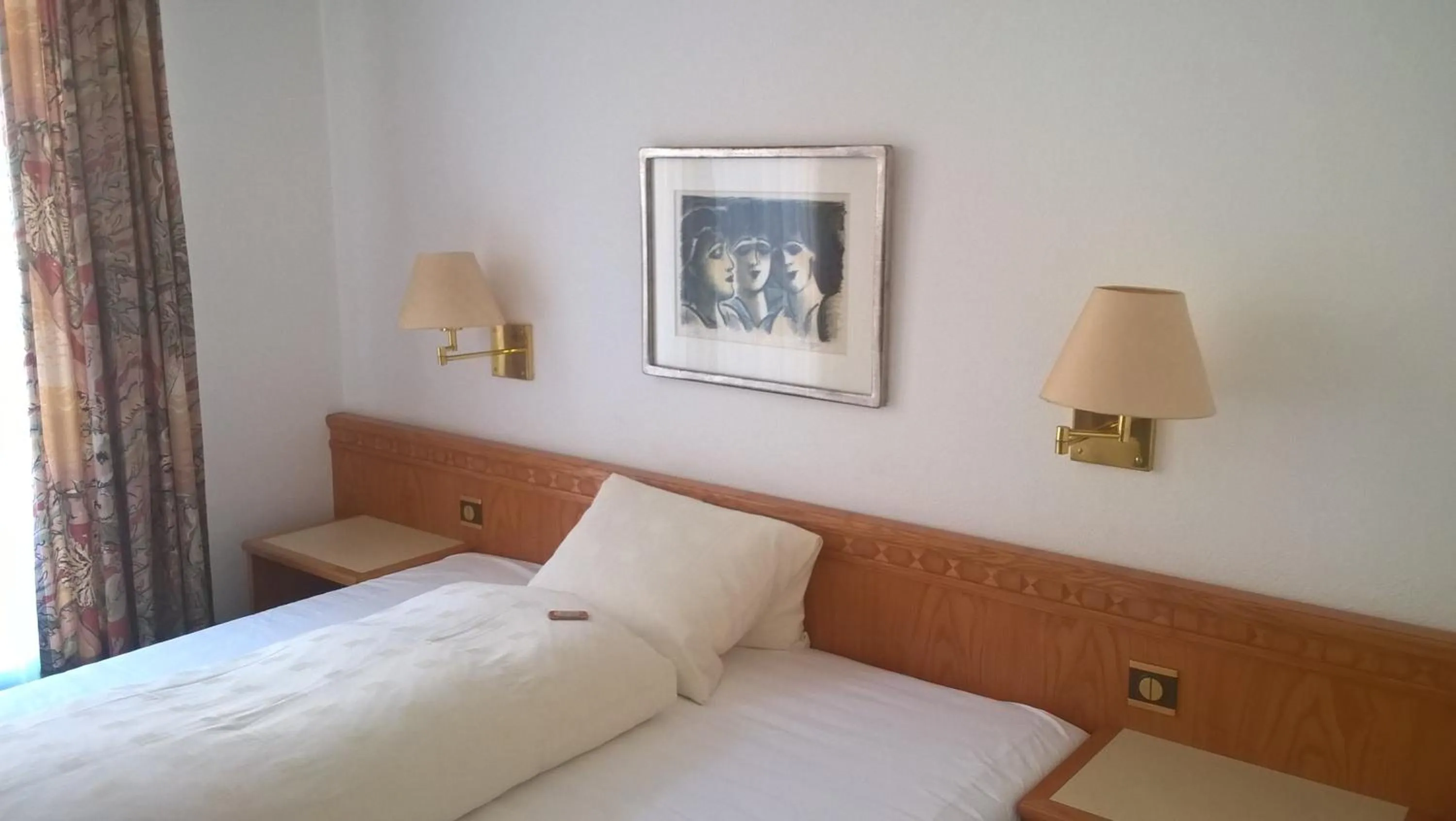 Bed in Albergo Faido