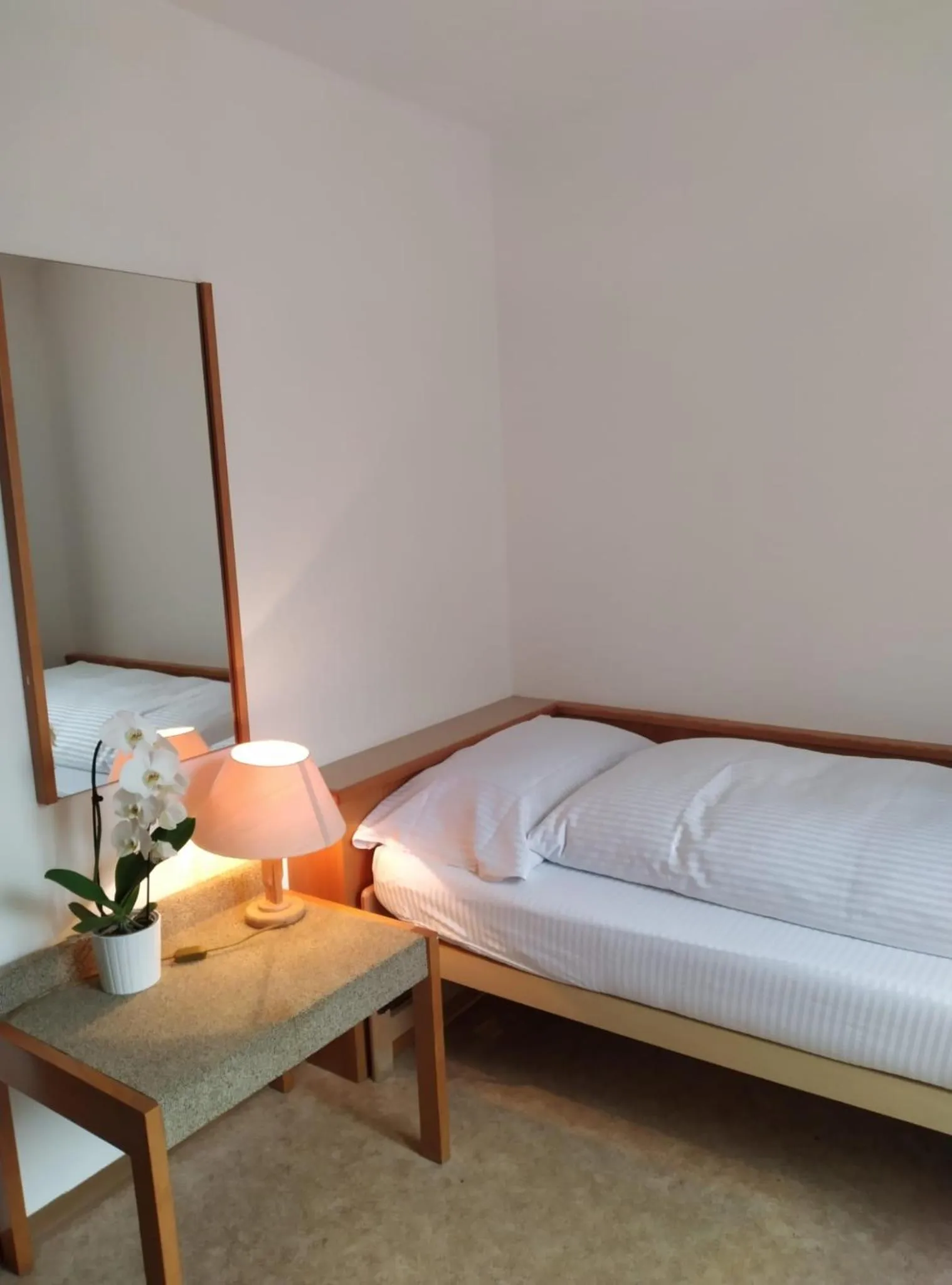 Bedroom, Bed in Albergo Faido