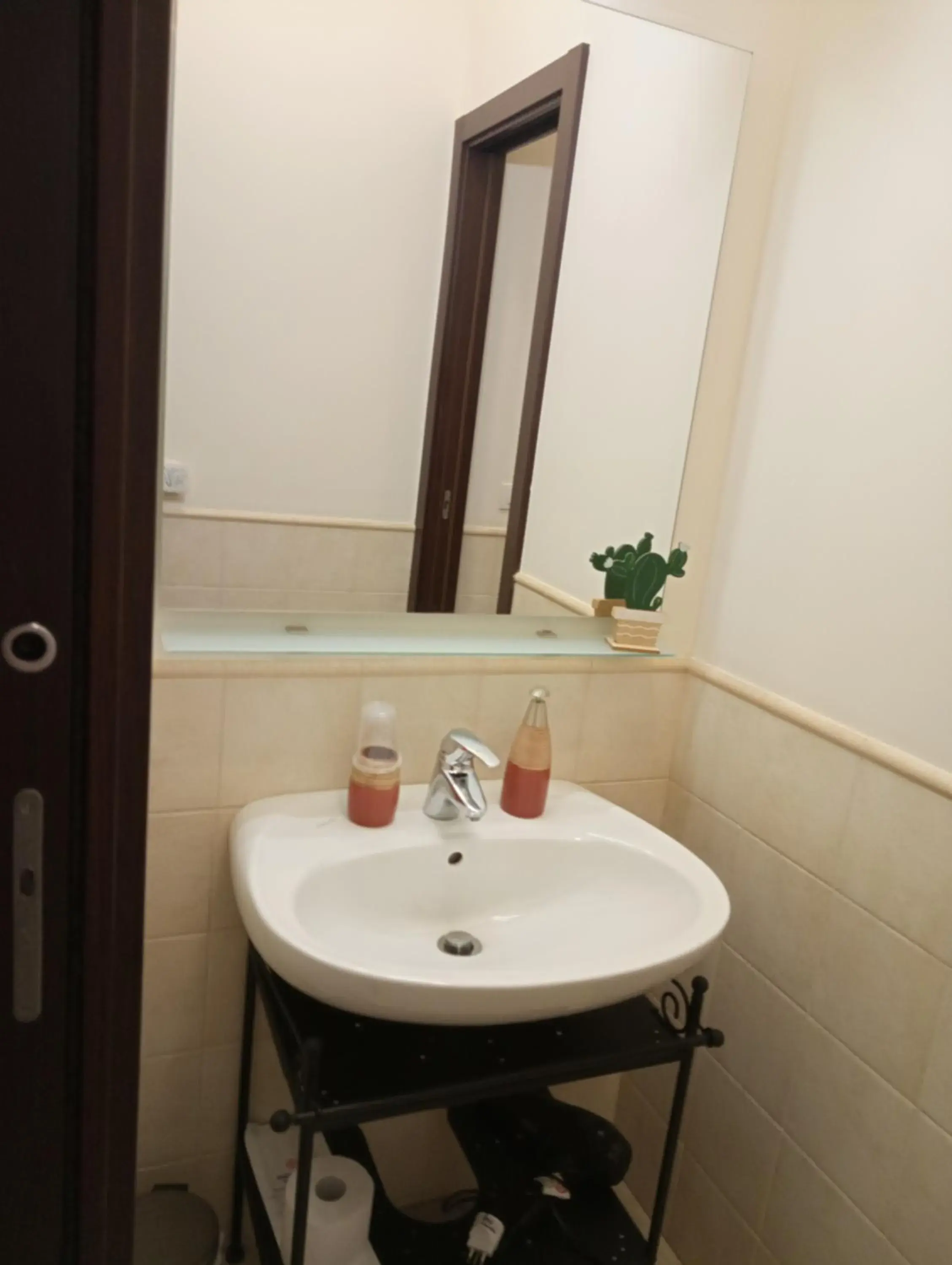 Triple Room with Private Bathroom - single occupancy in Kaktus B&B Triple Room with Private Bathroom - single occupancy in Kaktus B&B