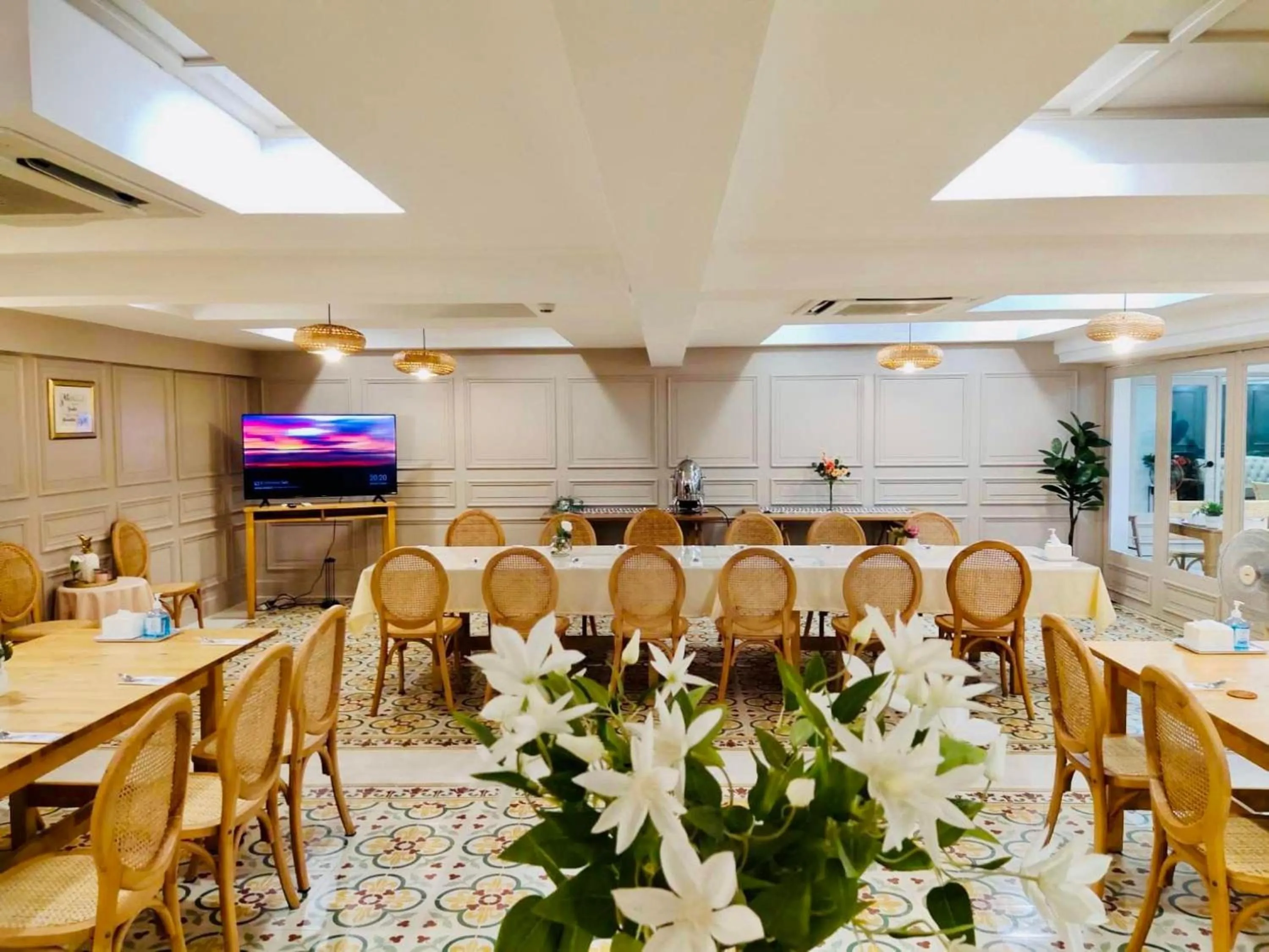 Restaurant/places to eat in Regent Ramkhamhaeng 22