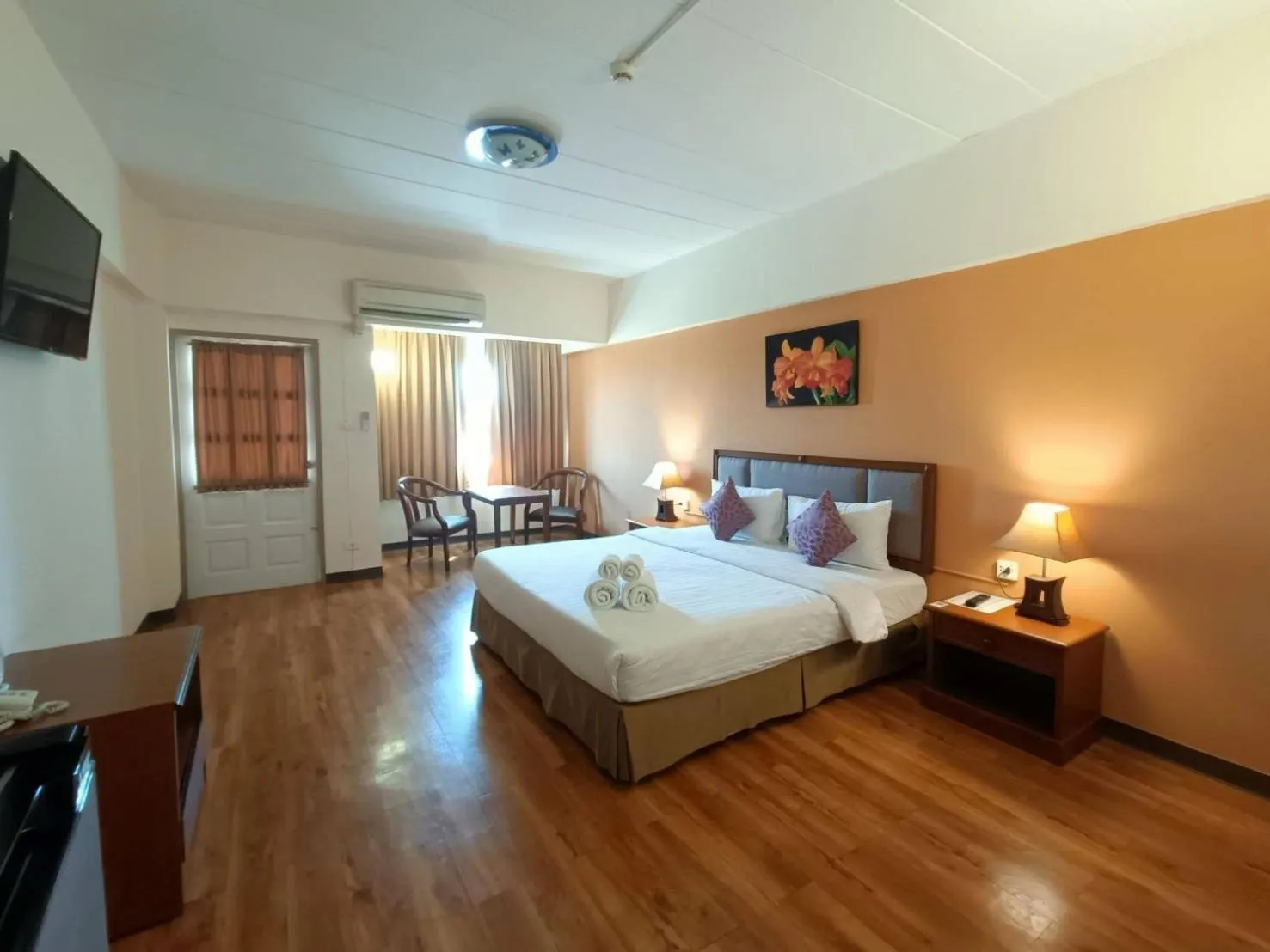 Bedroom, Bed in Regent Ramkhamhaeng 22