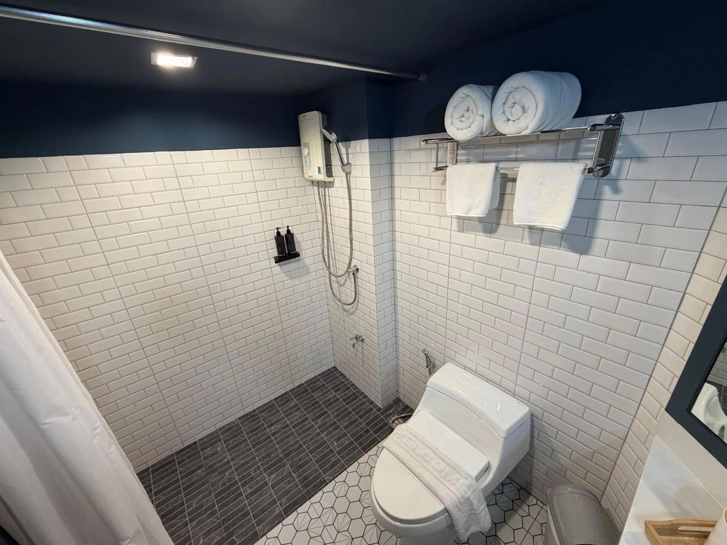 Bathroom in Regent Ramkhamhaeng 22