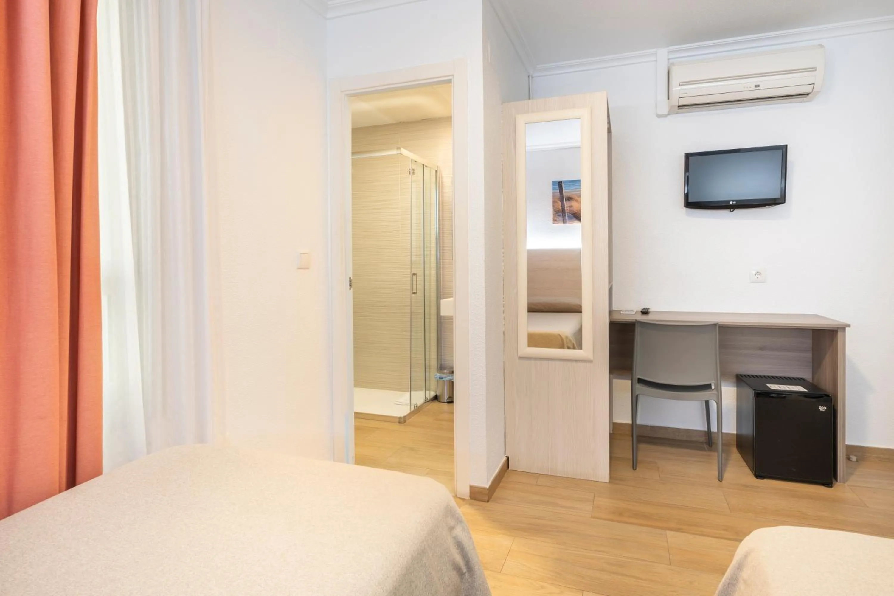 Bed in Hostal Pensimar