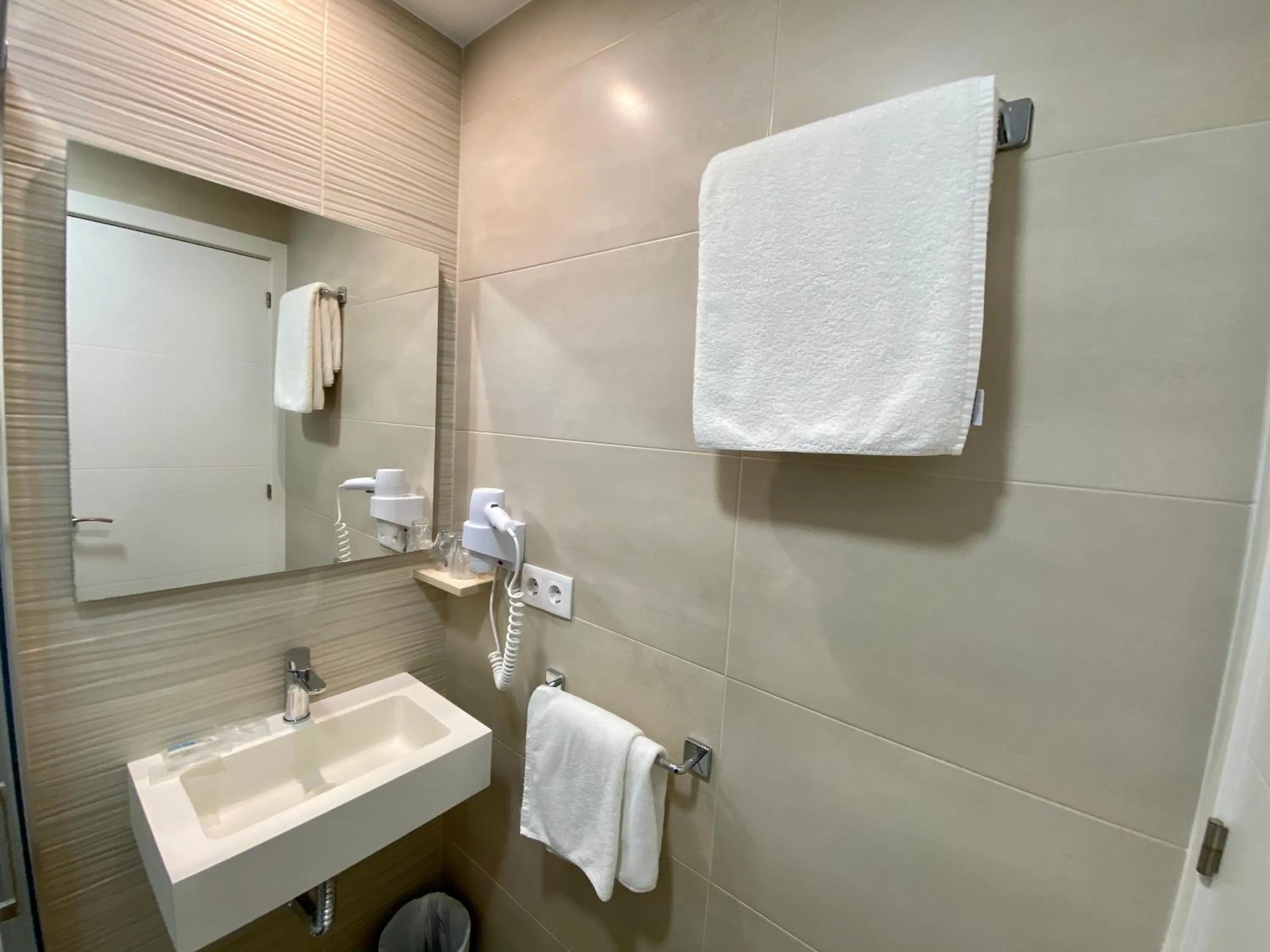 Bathroom in Hostal Pensimar