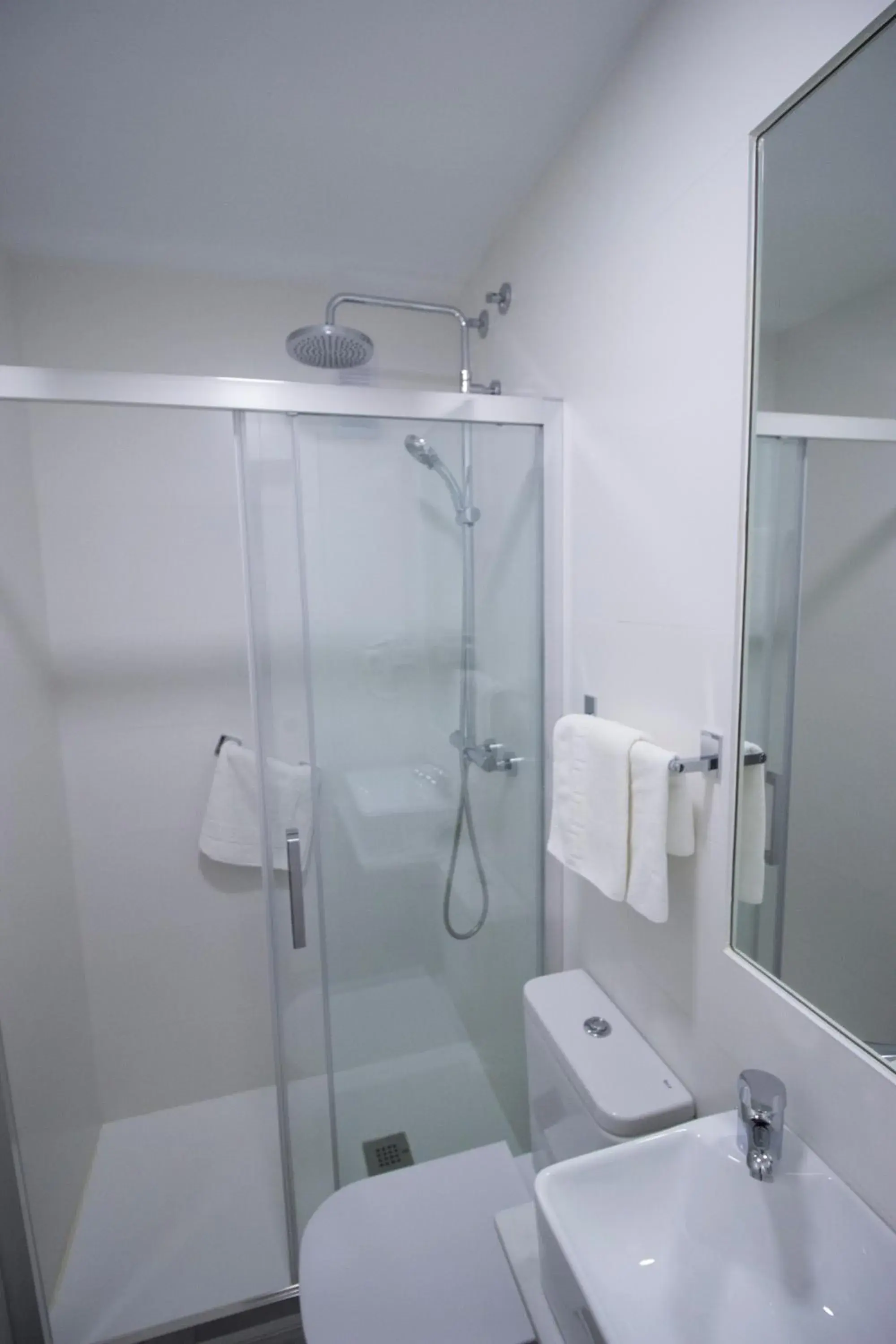 Twin Room in Hostal Pensimar Twin Room in Hostal Pensimar