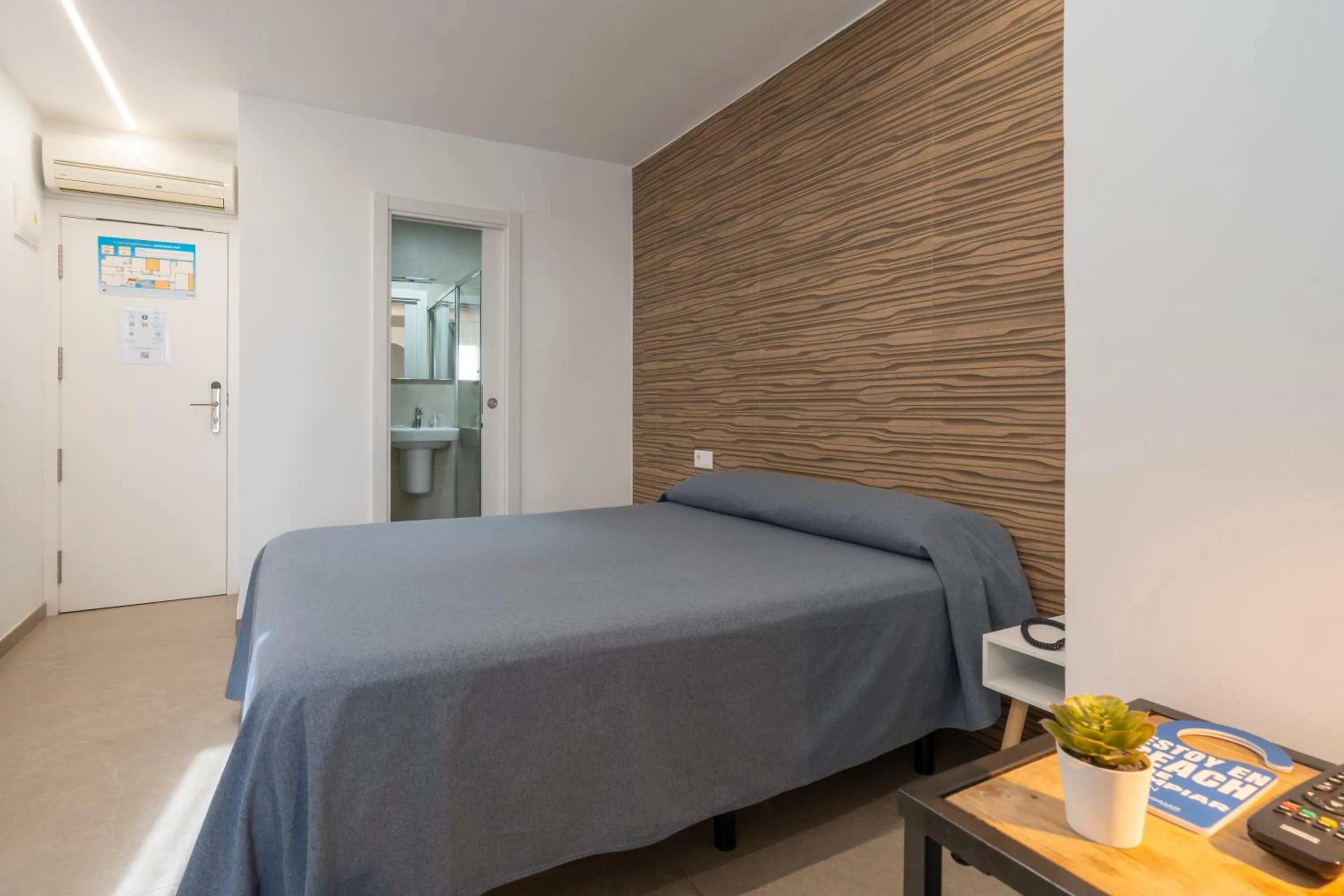 Bed in Hostal Pensimar