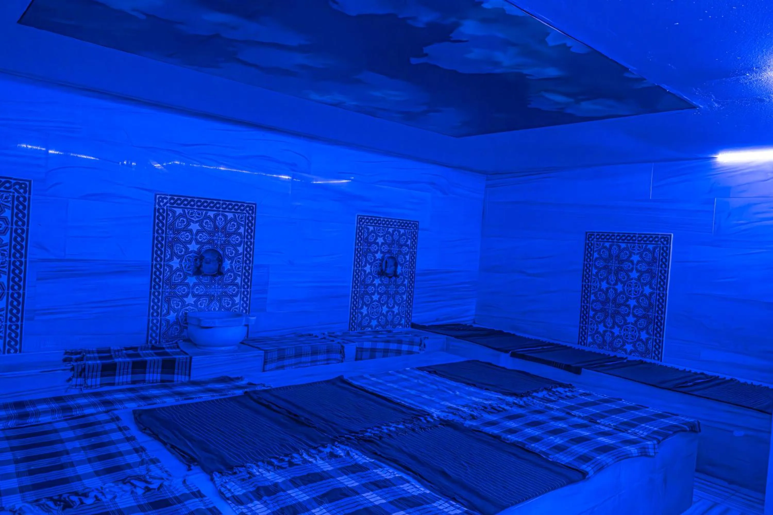 Public Bath in Acar Hotel