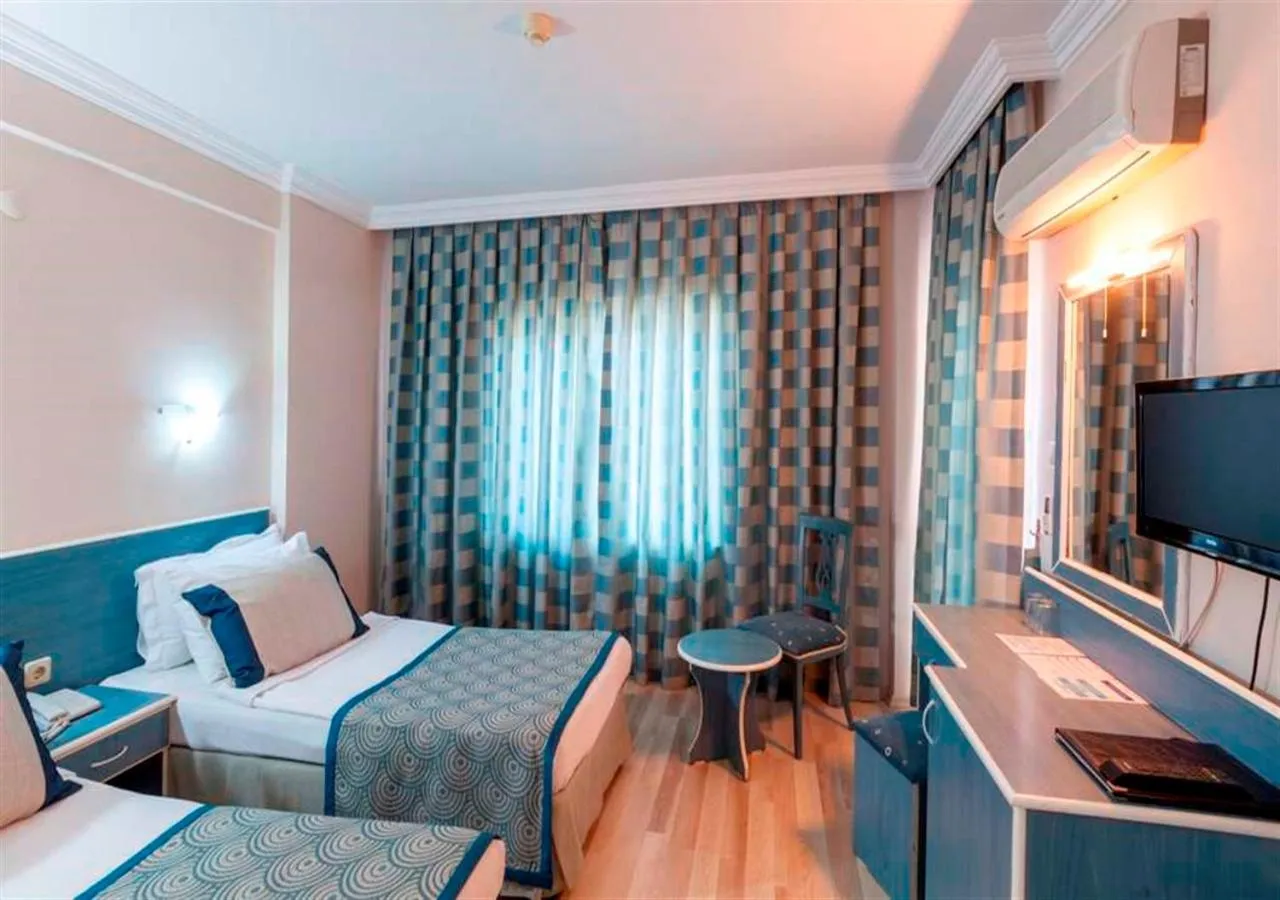 Photo of the whole room, Bed in Galaxy Beach Hotel Alanya