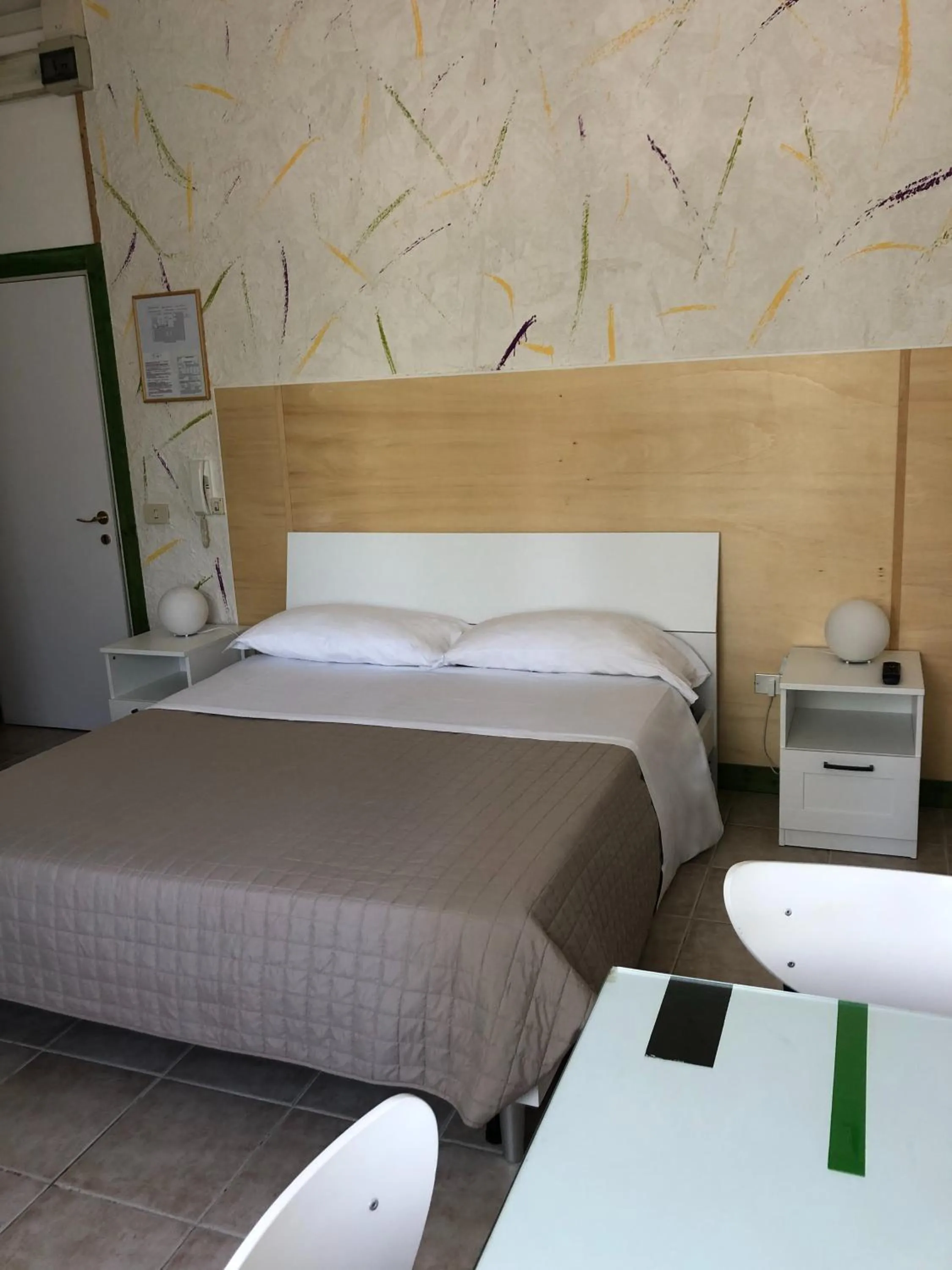 Bedroom, Bed in Albergo Moderno