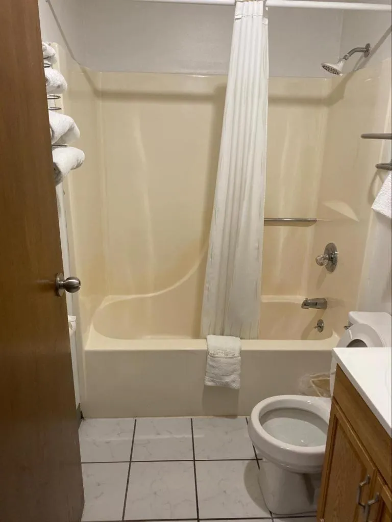 Bathroom in Americas Best Value Inn West Frankfort