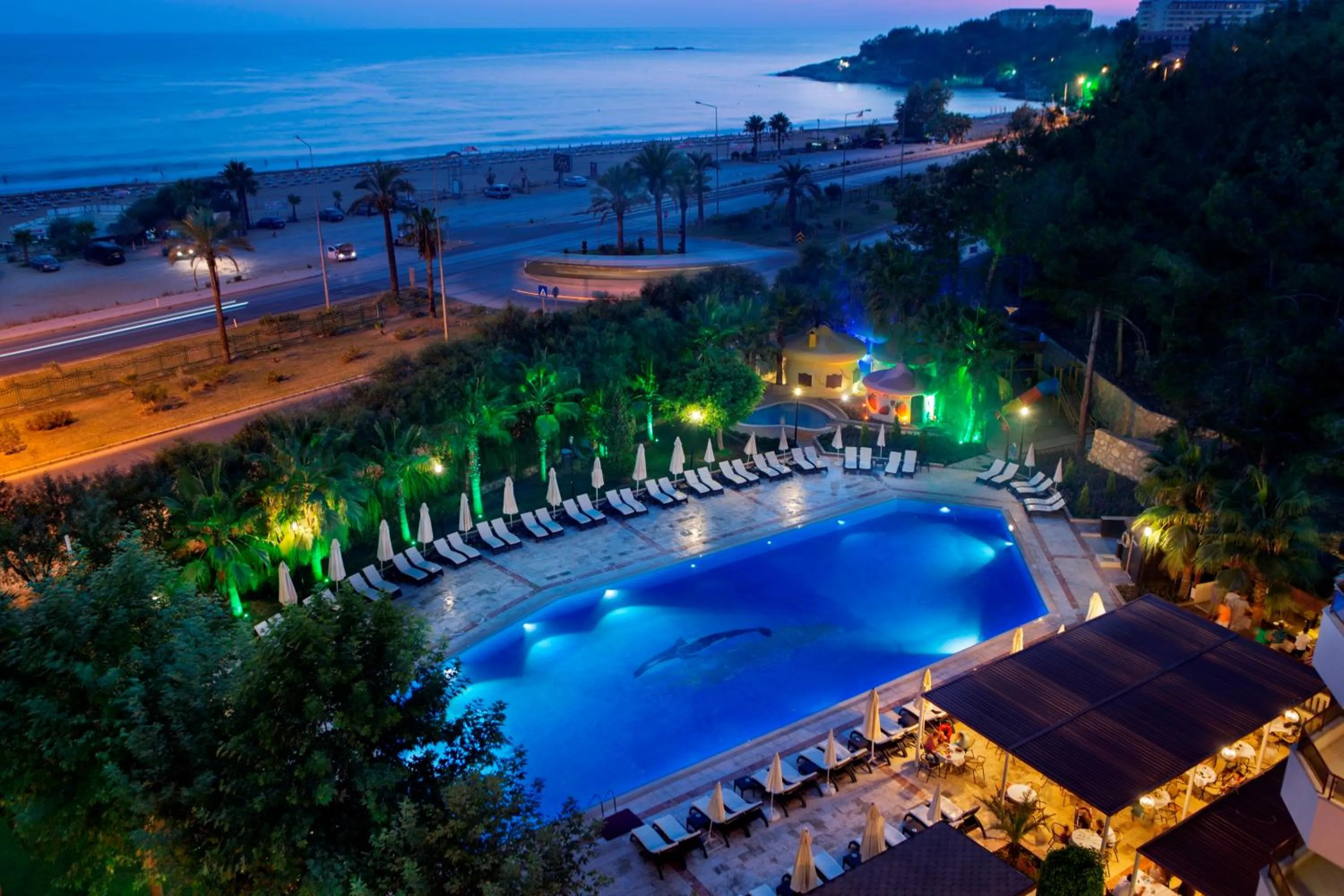 Swimming pool in Miarosa İncekum Beach