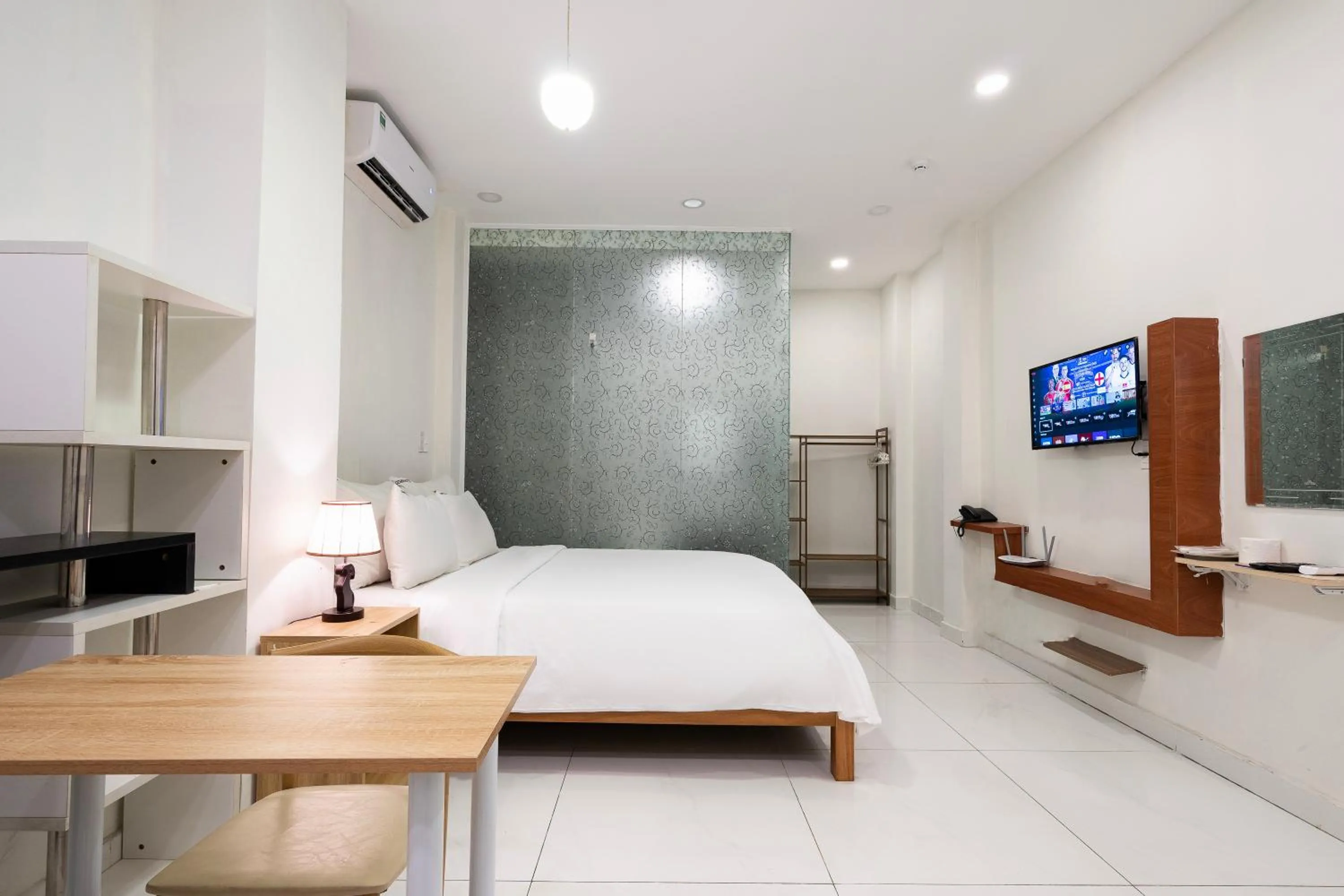 Photo of the whole room, Bed in Gemini Saigon CENTER - New & Quiet near Bui Vien Walking Street