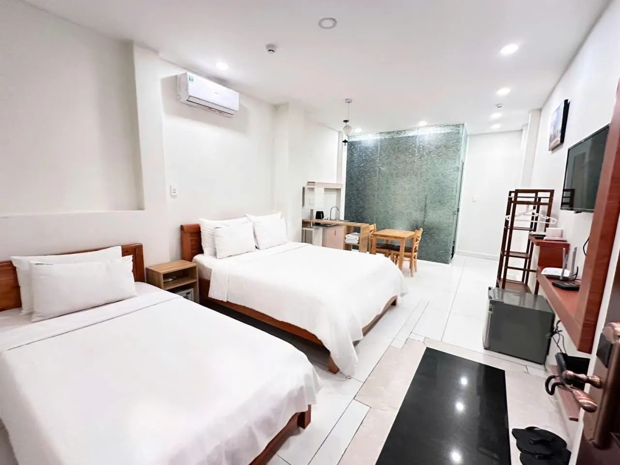Photo of the whole room, Bed in Gemini Saigon CENTER - New & Quiet near Bui Vien Walking Street